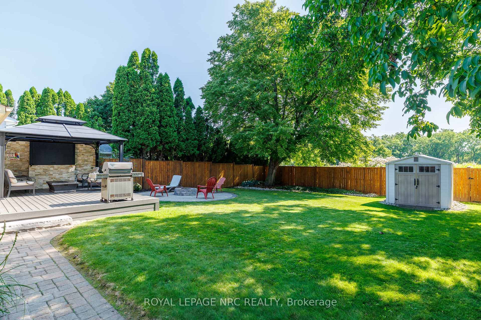 Photo 7 of 12 Willcher Drive, St. Catharines, Lakeshore — HOMEH