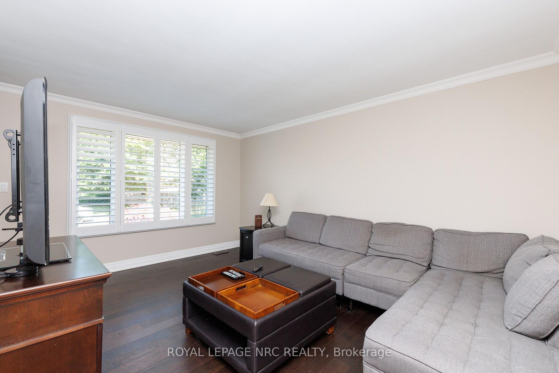Photo 14 of 12 Willcher Drive, St. Catharines, Lakeshore — HOMEH