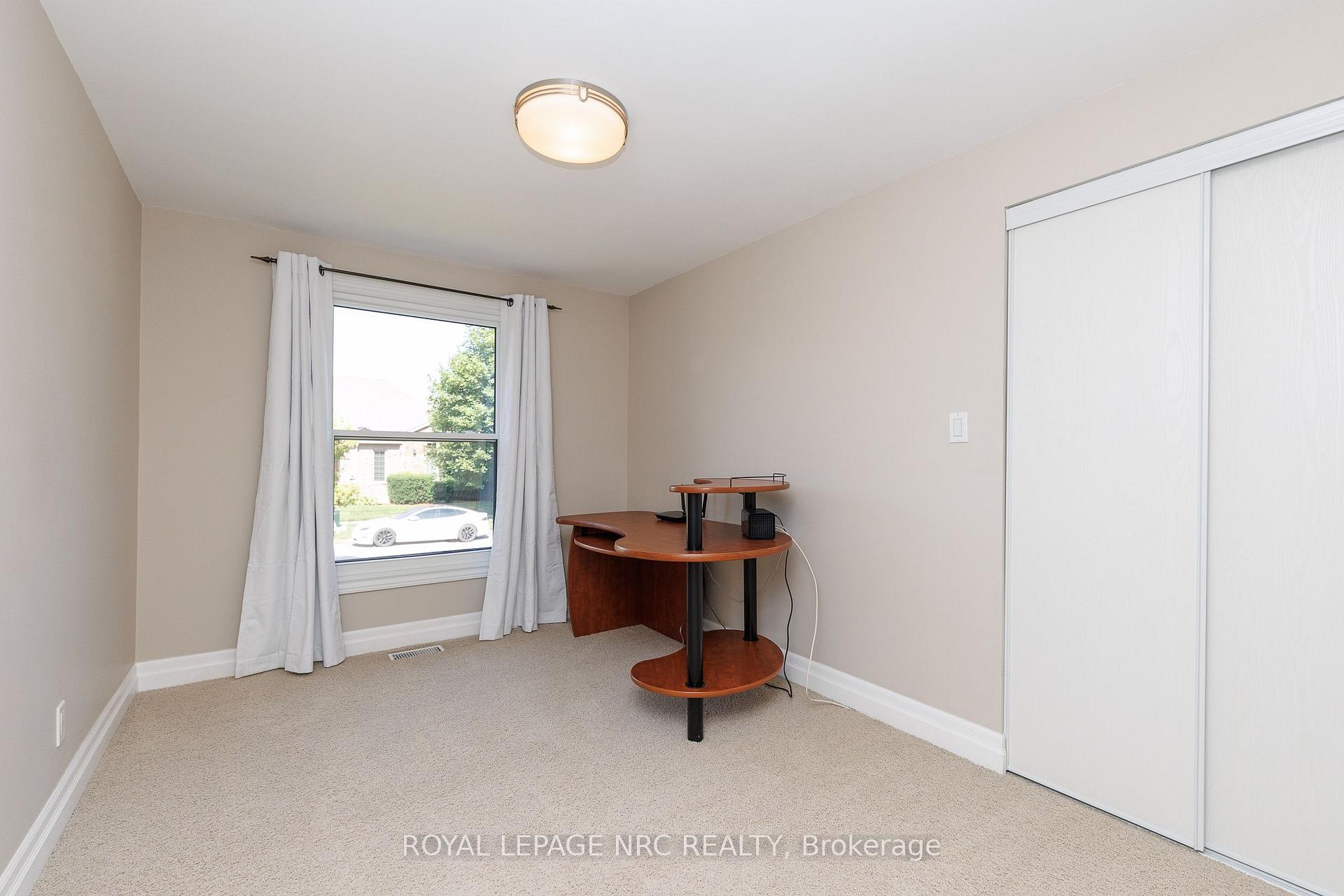 Photo 24 of 12 Willcher Drive, St. Catharines, Lakeshore — HOMEH
