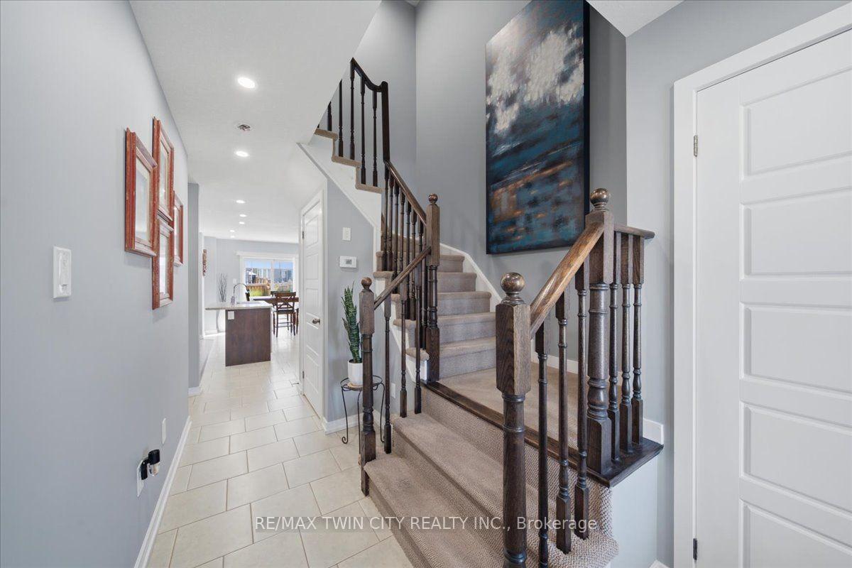 Photo 7 of 115 English Lane, Brantford, Empire South — HOMEH
