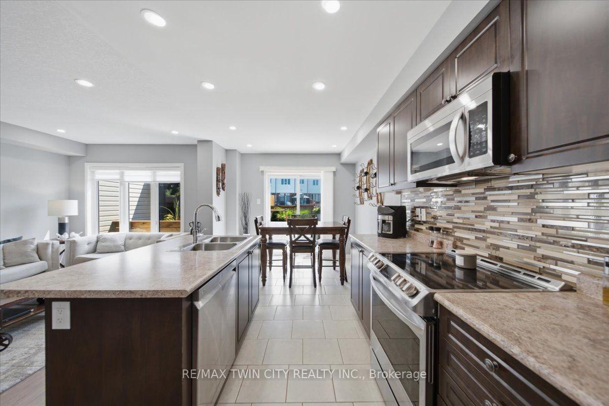 Photo 9 of 115 English Lane, Brantford, Empire South — HOMEH
