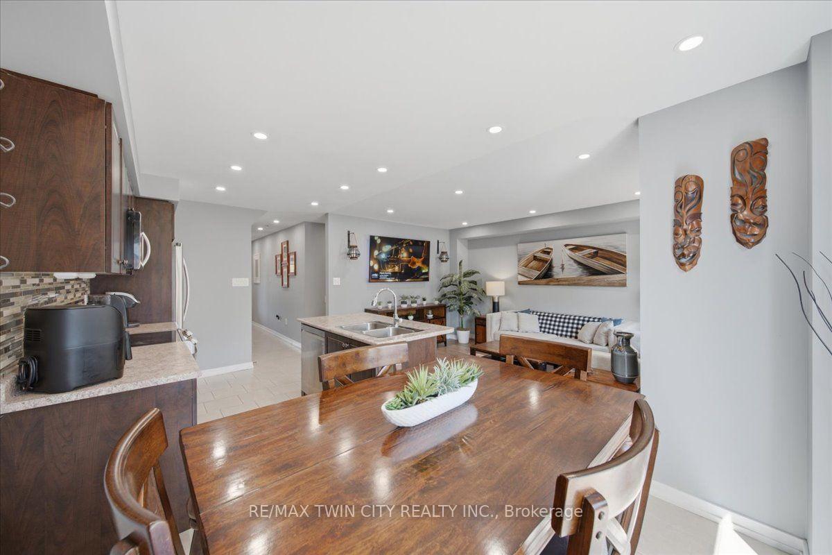 Photo 12 of 115 English Lane, Brantford, Empire South — HOMEH