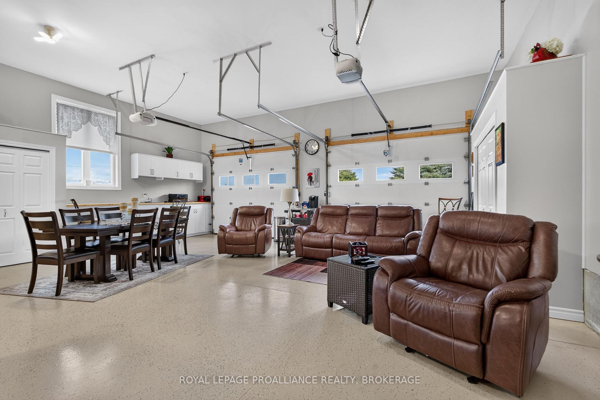 Photo 38 of 3160 McConnell Road, Loyalist, Lennox and Addington - South — HOMEH