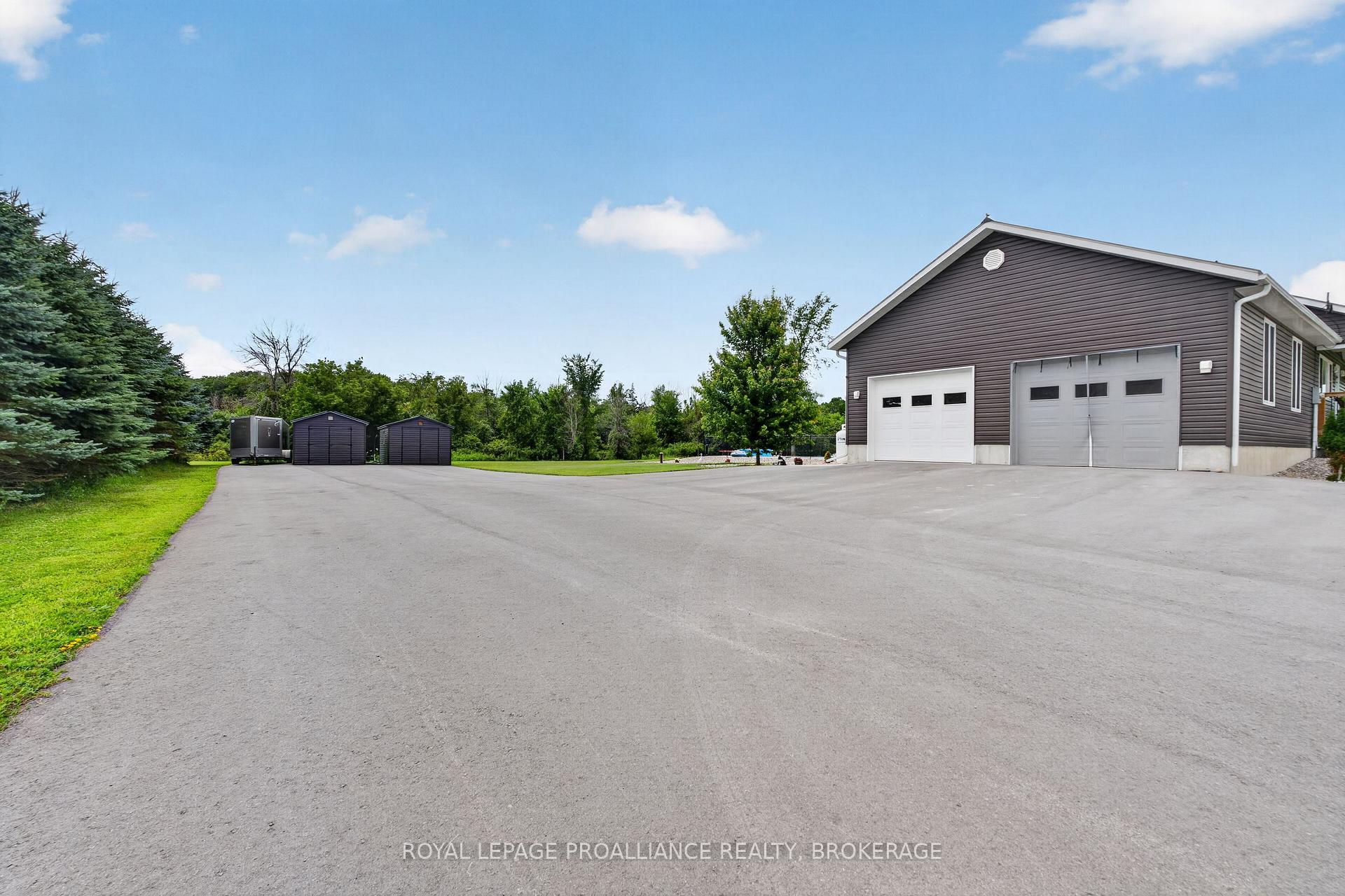 Photo 46 of 3160 McConnell Road, Loyalist, Lennox and Addington - South — HOMEH