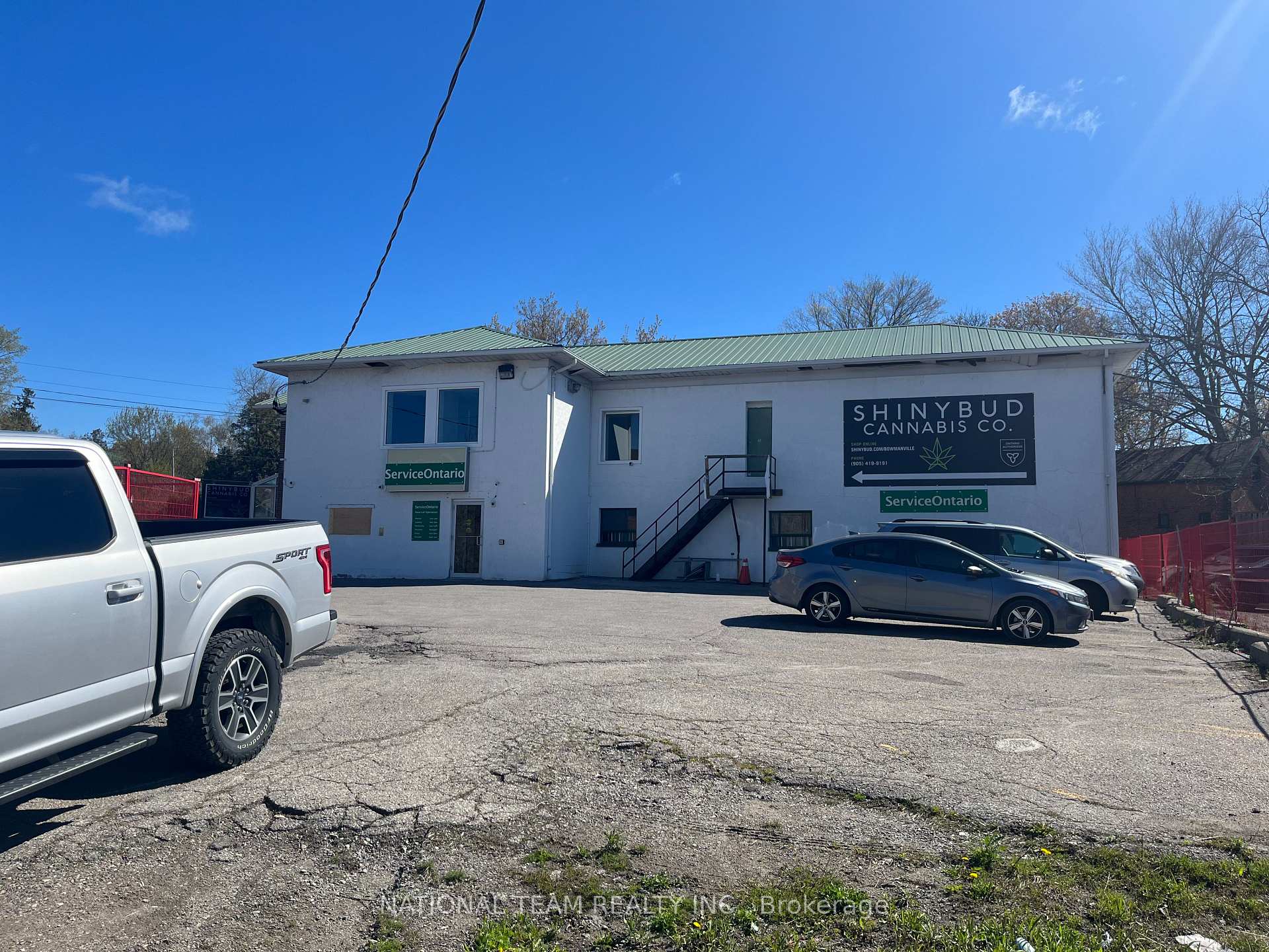 Photo 2 of 191 Church Street, Clarington, Bowmanville — HOMEH