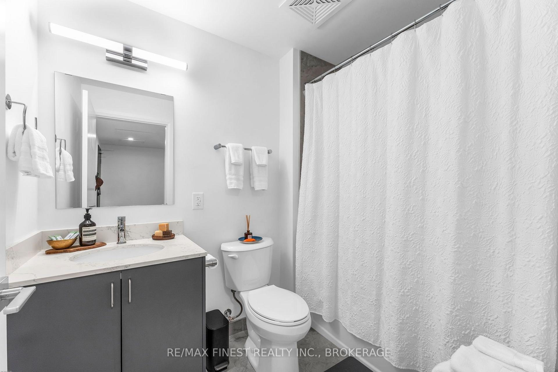 Photo 17 of Unit 801, 223 Princess Street, Kingston, East of Sir John A. Blvd — HOMEH