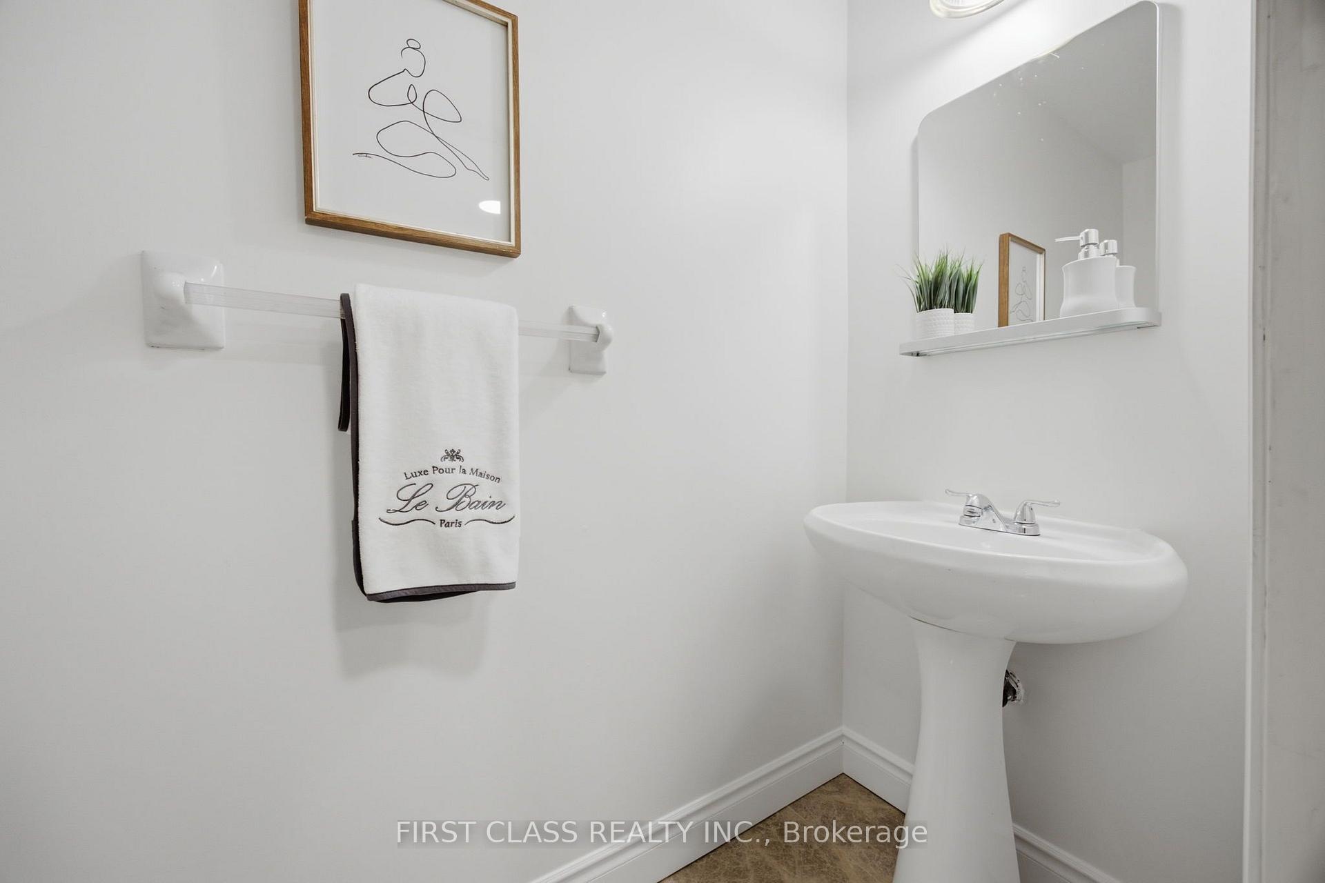Photo 5 of 99 Nottingham Drive, Richmond Hill, Westbrook — HOMEH
