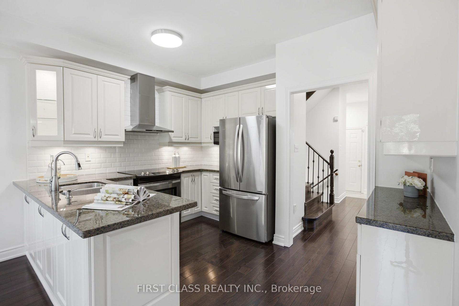 Photo 9 of 99 Nottingham Drive, Richmond Hill, Westbrook — HOMEH