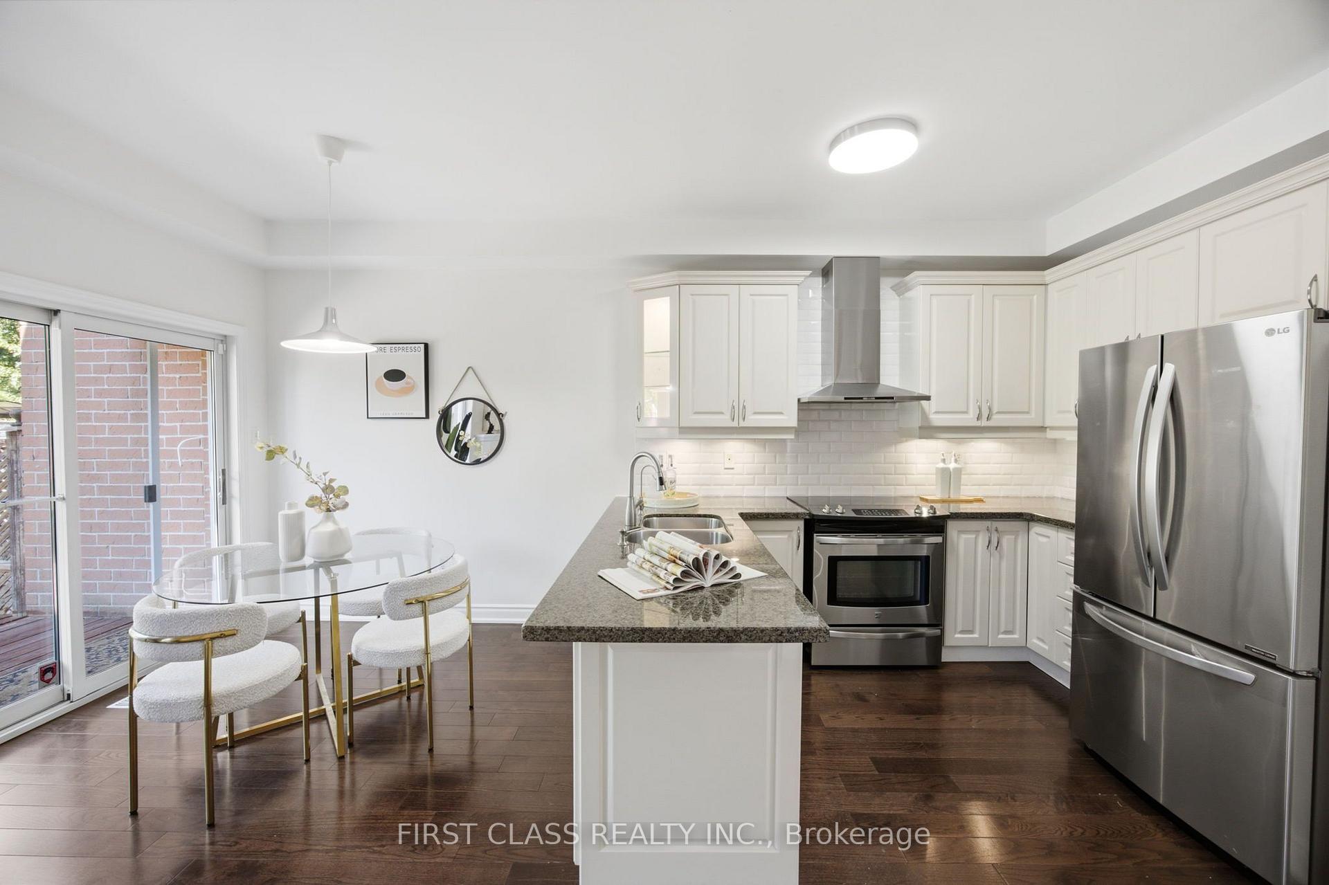 Photo 10 of 99 Nottingham Drive, Richmond Hill, Westbrook — HOMEH