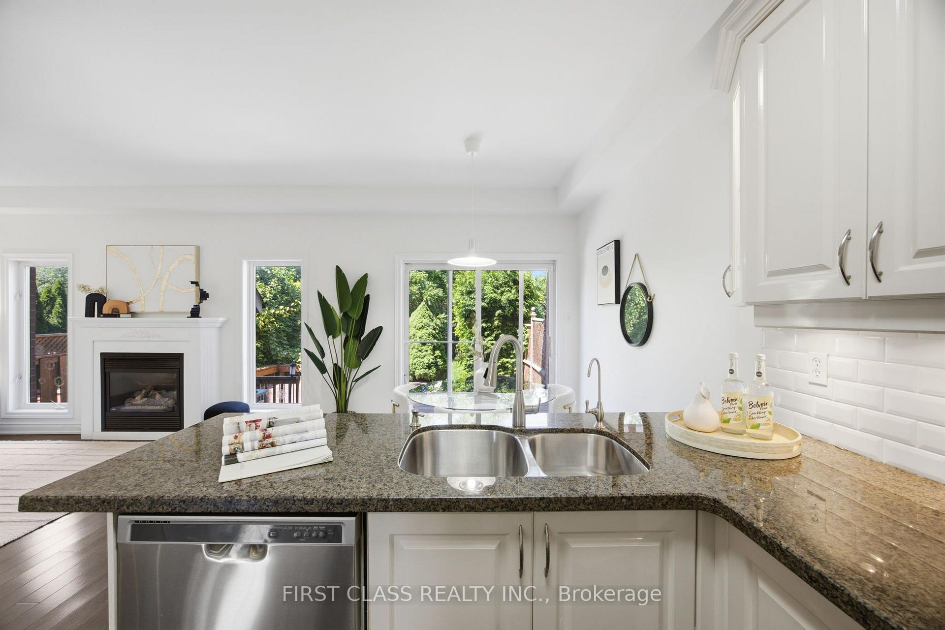 Photo 13 of 99 Nottingham Drive, Richmond Hill, Westbrook — HOMEH