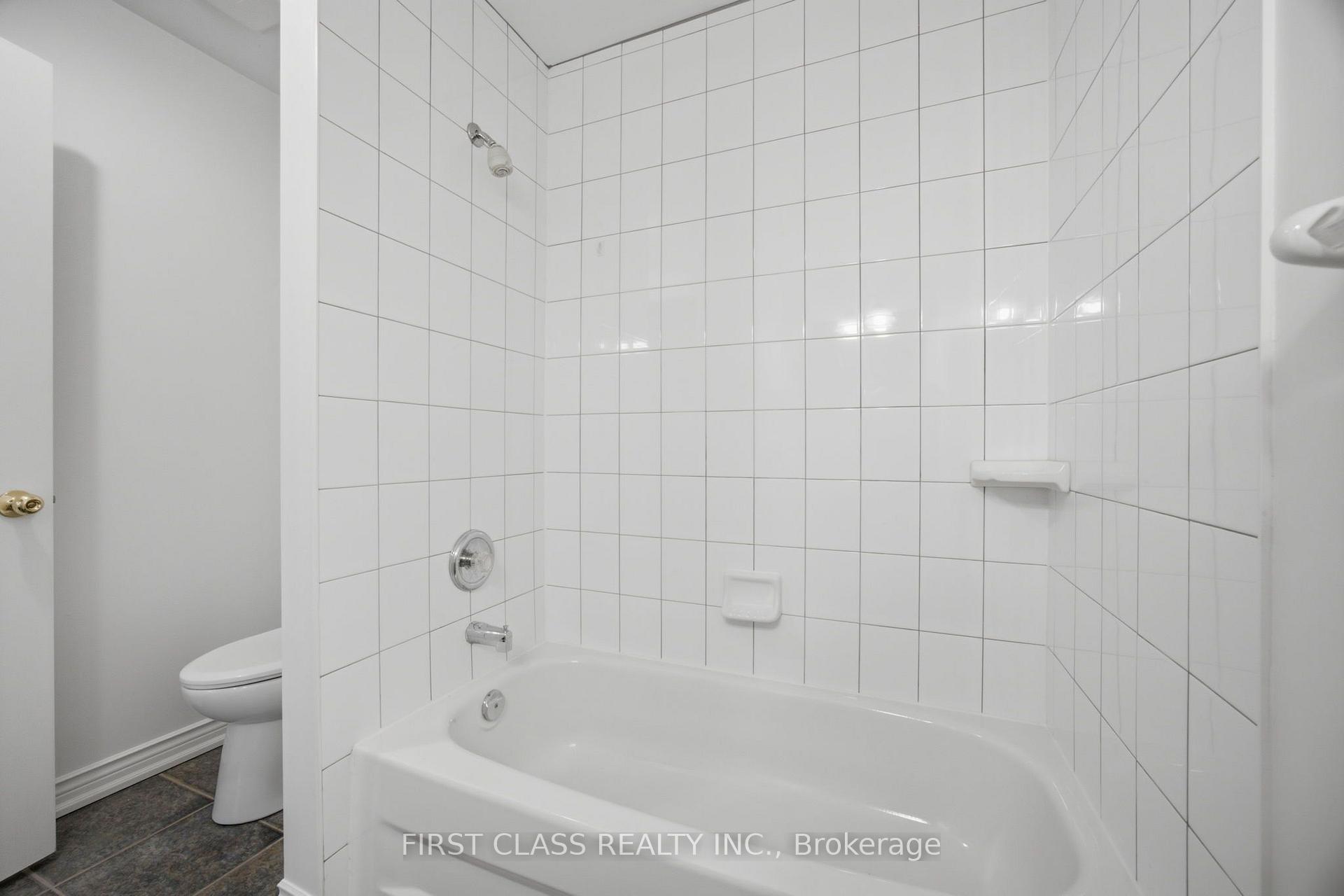 Photo 29 of 99 Nottingham Drive, Richmond Hill, Westbrook — HOMEH