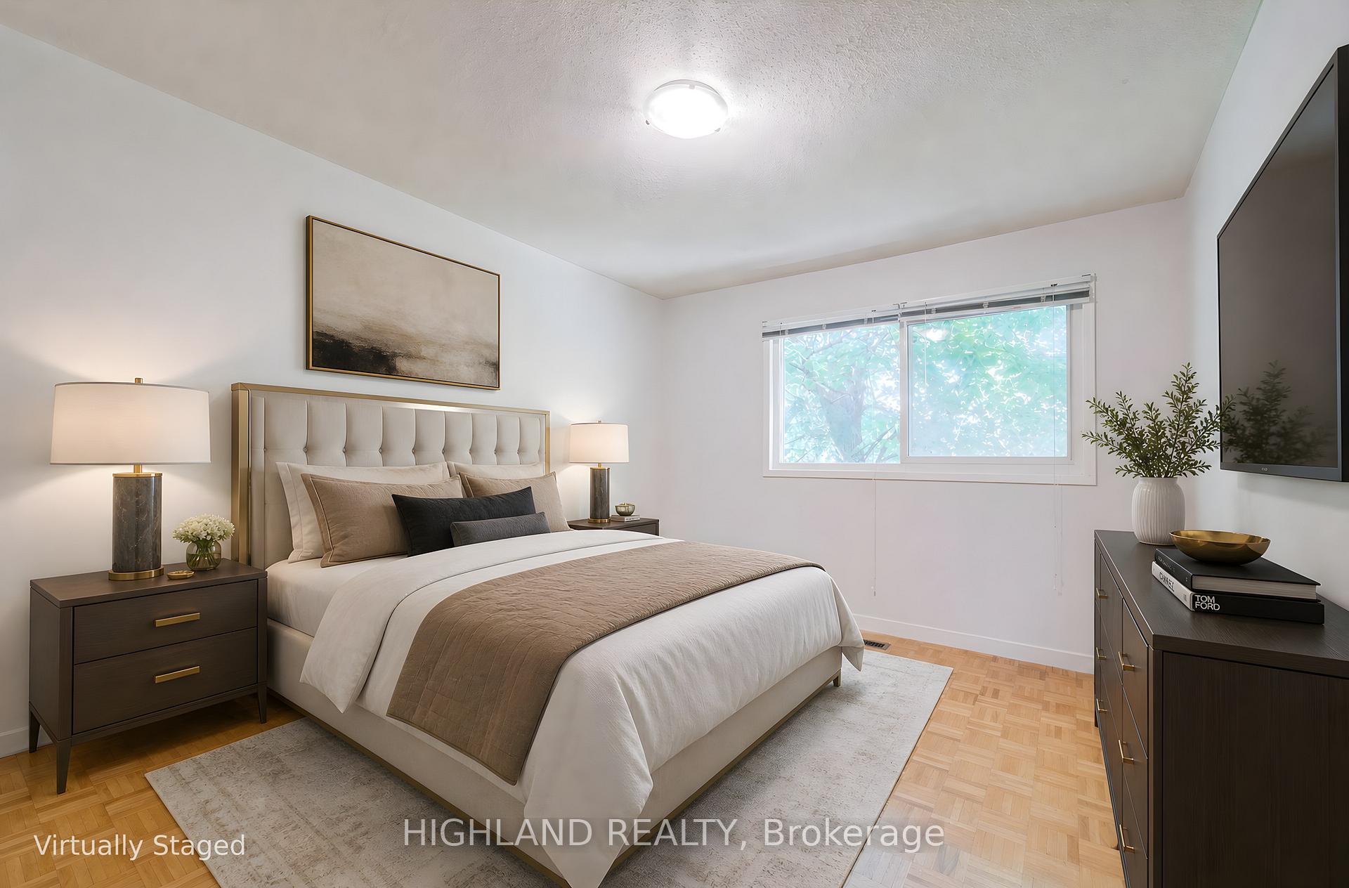 Photo 8 of 2075 South Millway, Mississauga, Erin Mills — HOMEH