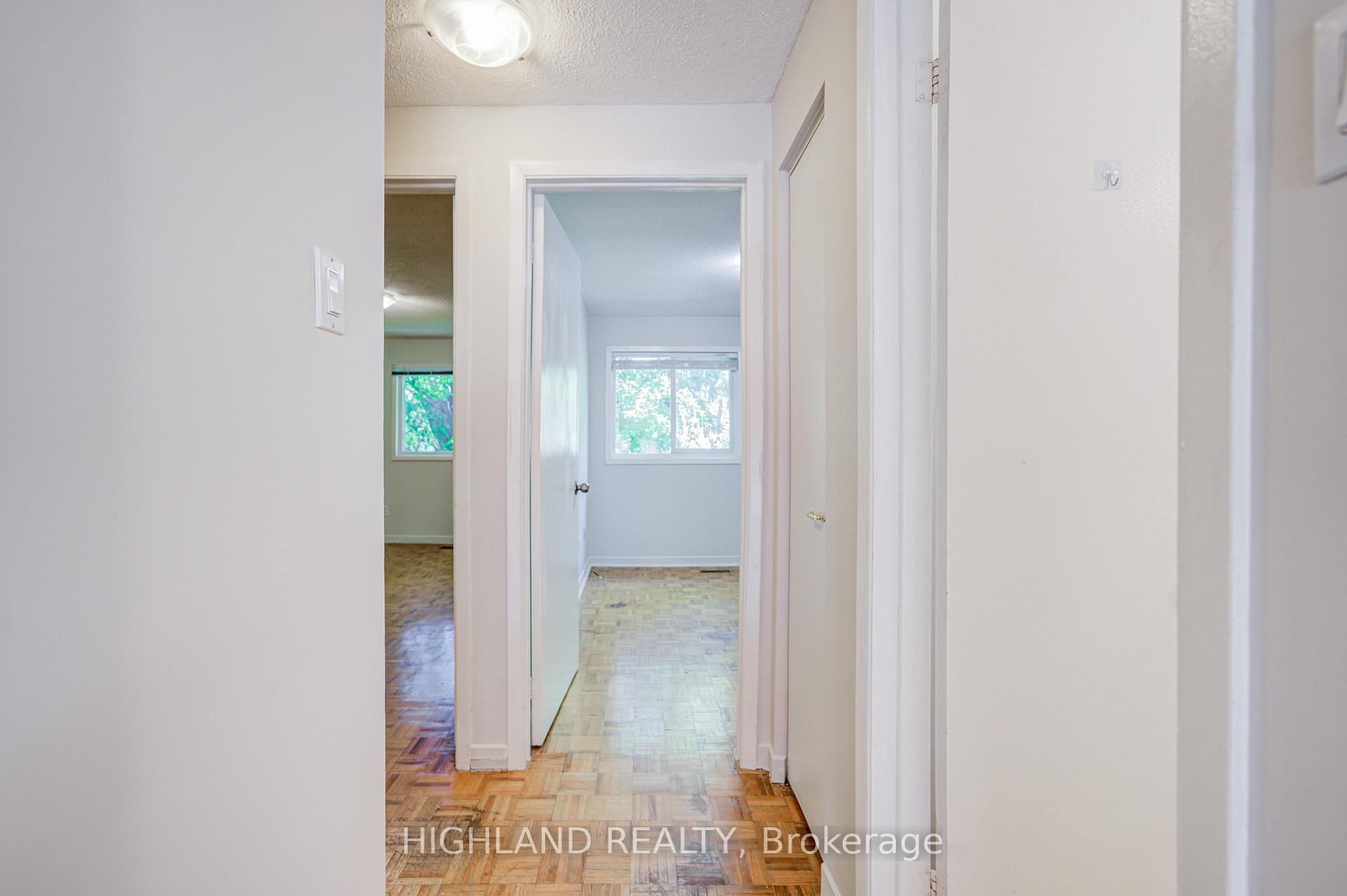 Photo 18 of 2075 South Millway, Mississauga, Erin Mills — HOMEH