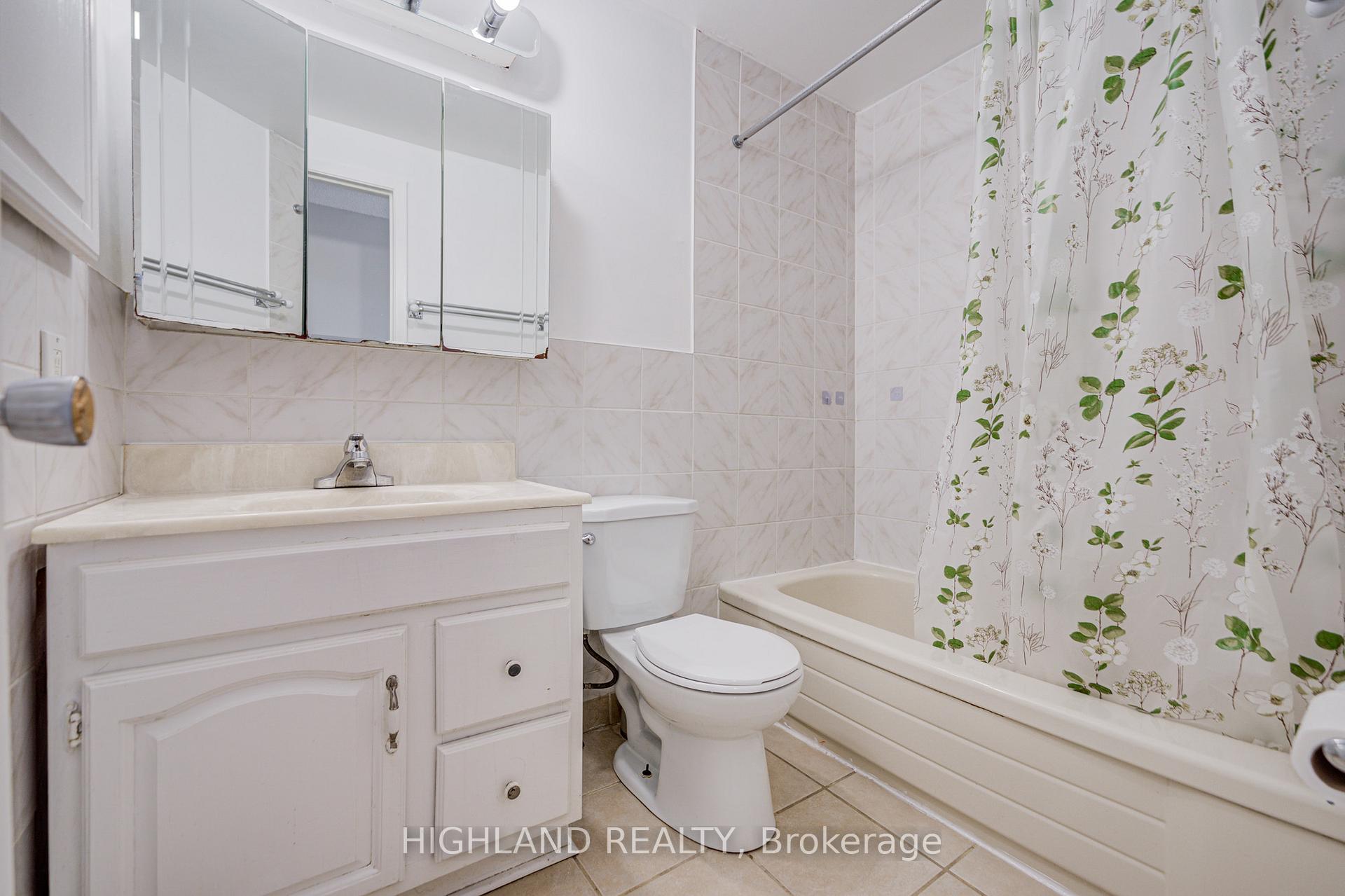 Photo 20 of 2075 South Millway, Mississauga, Erin Mills — HOMEH