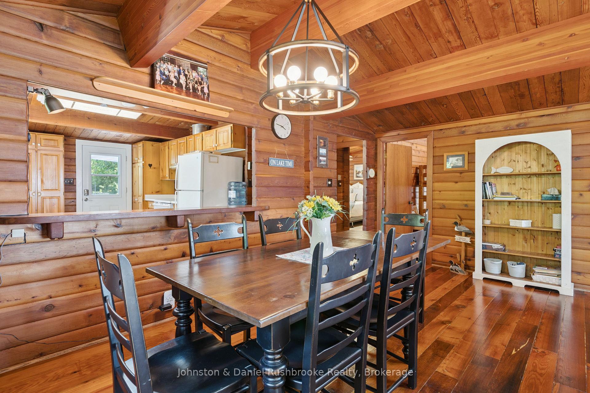 Photo 13 of 1046 Golden Point Road W, Bracebridge, Monck (Bracebridge) — HOMEH