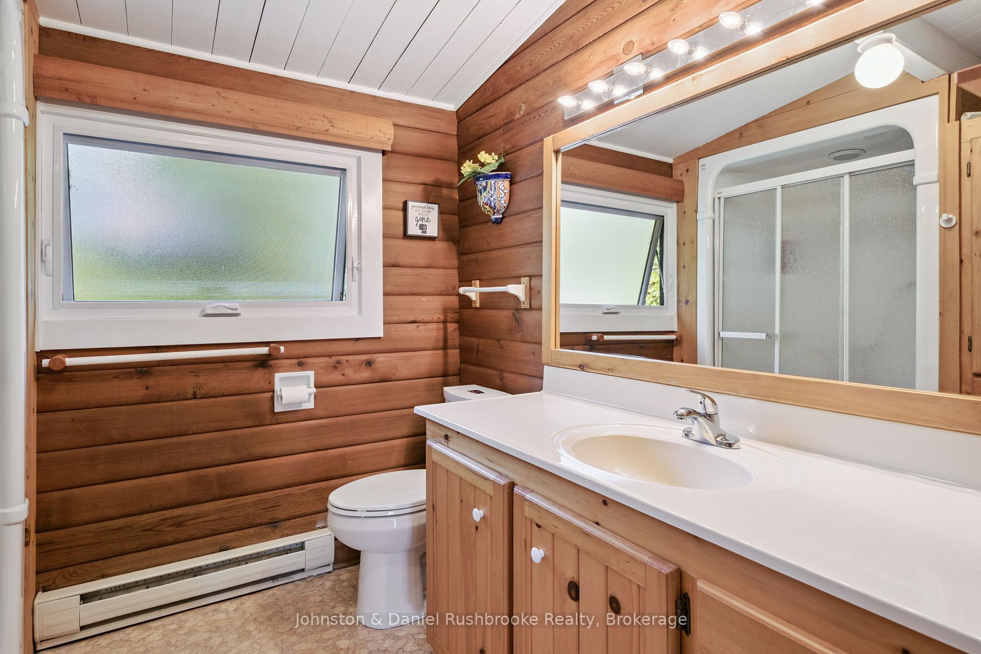 Photo 25 of 1046 Golden Point Road W, Bracebridge, Monck (Bracebridge) — HOMEH