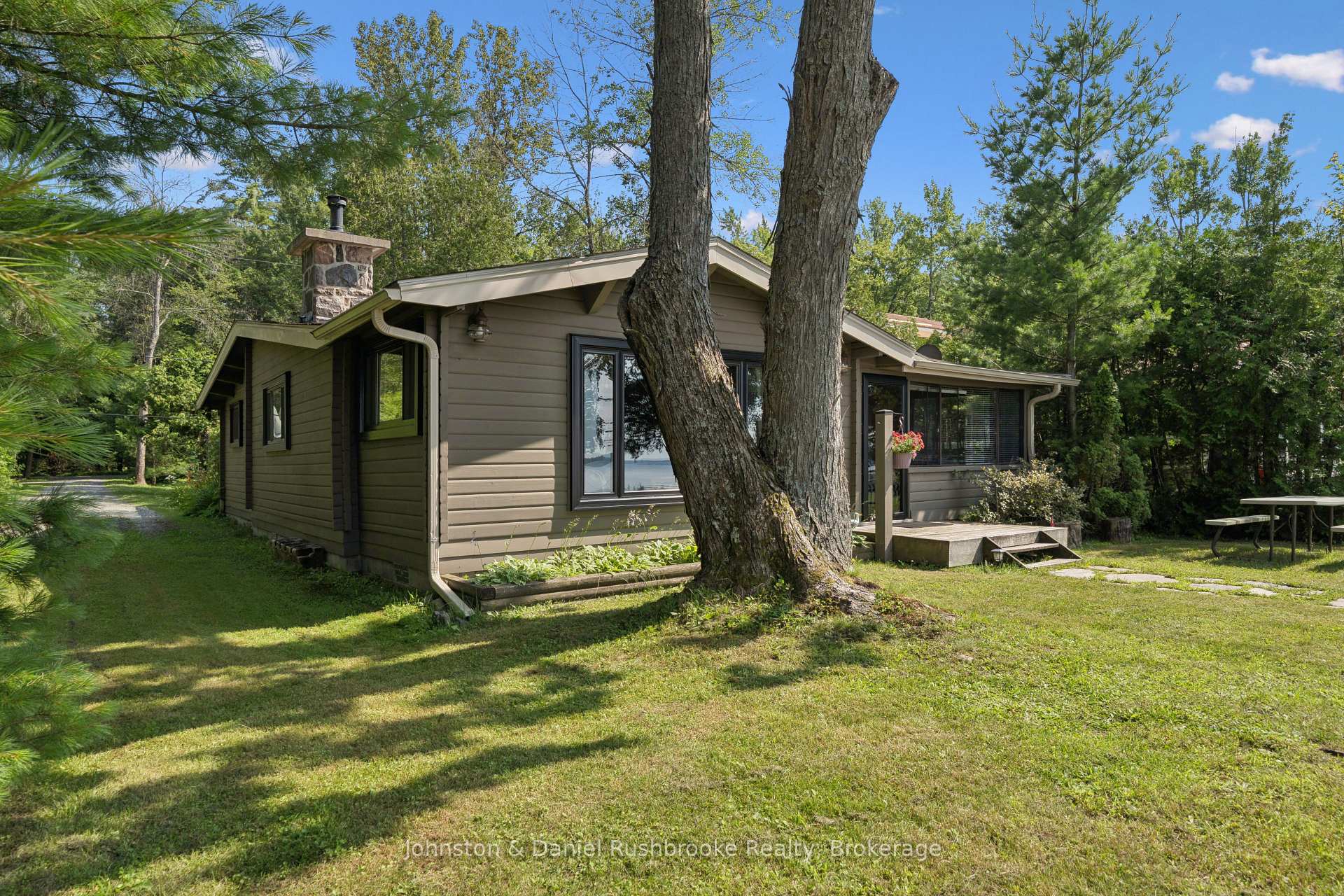 Photo 26 of 1046 Golden Point Road W, Bracebridge, Monck (Bracebridge) — HOMEH