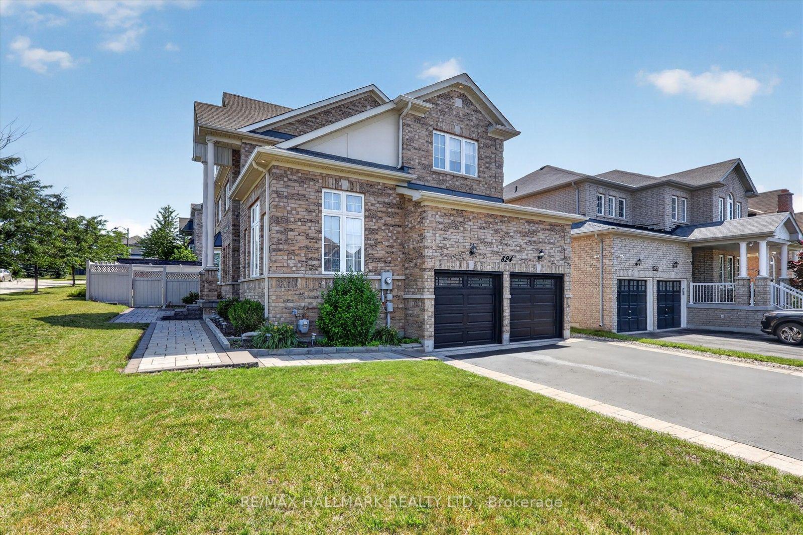 Photo 4 of 824 Black Cherry Drive, Oshawa, Taunton — HOMEH