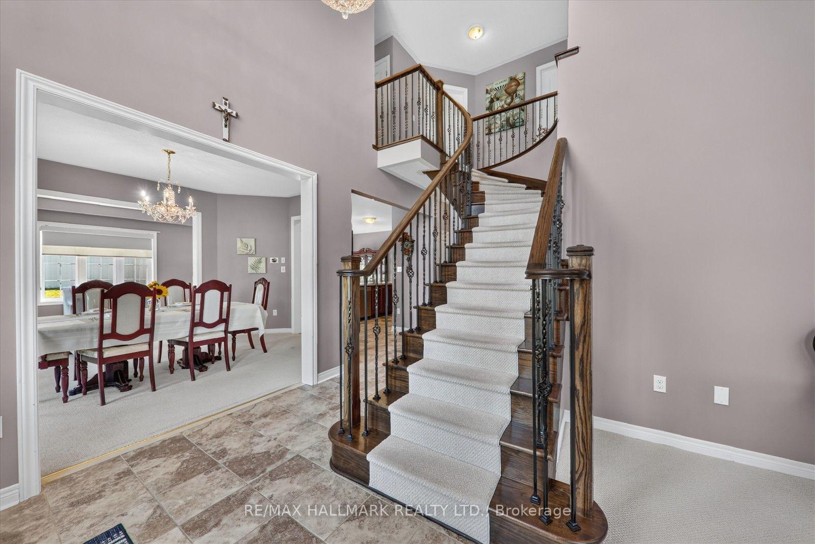 Photo 9 of 824 Black Cherry Drive, Oshawa, Taunton — HOMEH
