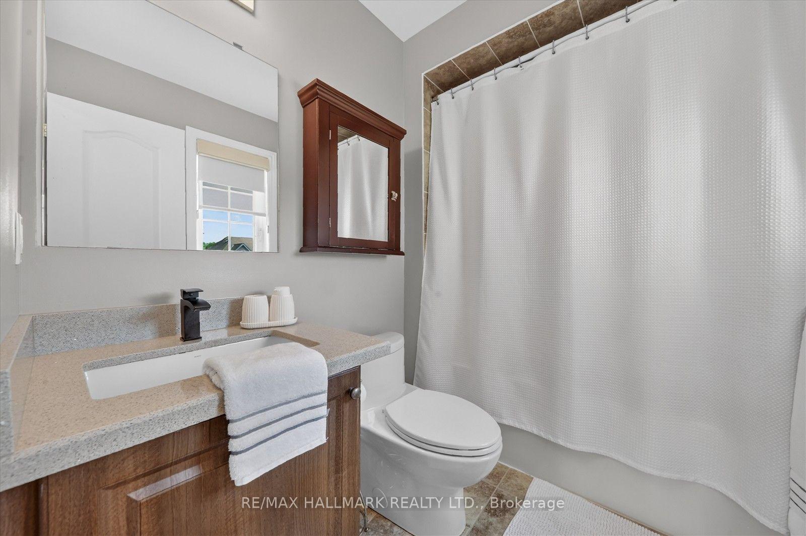Photo 38 of 824 Black Cherry Drive, Oshawa, Taunton — HOMEH