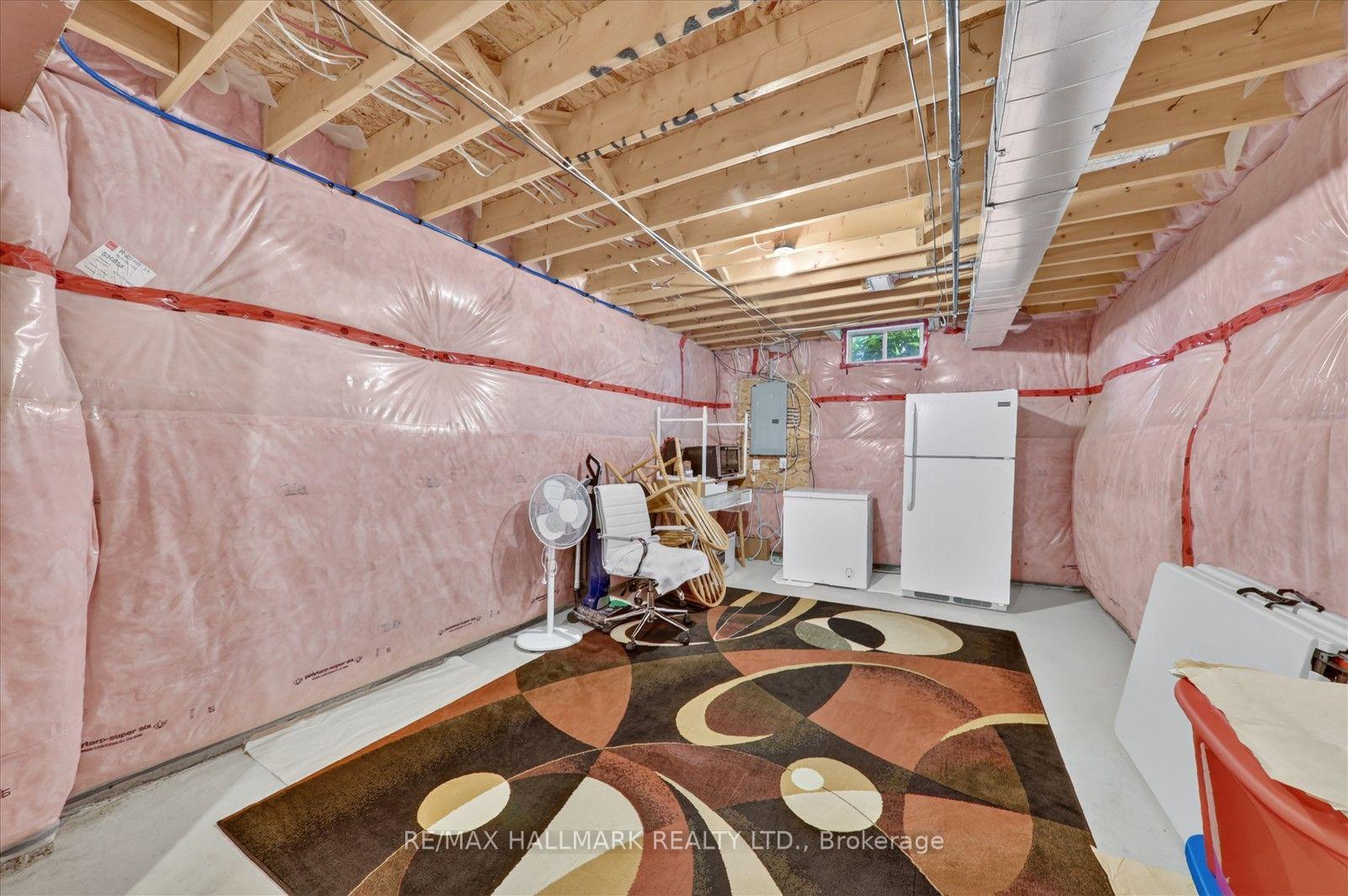 Photo 42 of 824 Black Cherry Drive, Oshawa, Taunton — HOMEH