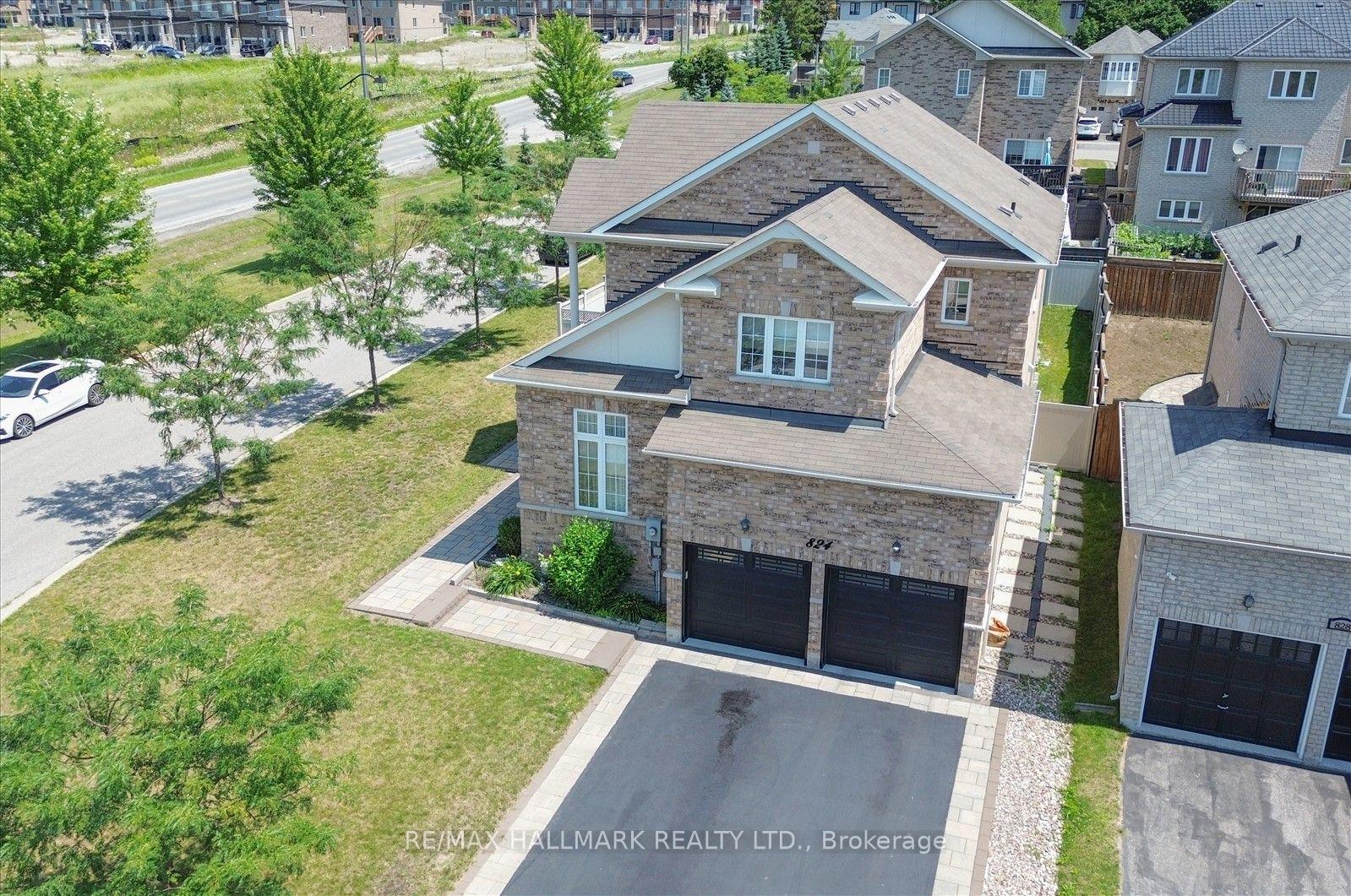 Photo 48 of 824 Black Cherry Drive, Oshawa, Taunton — HOMEH