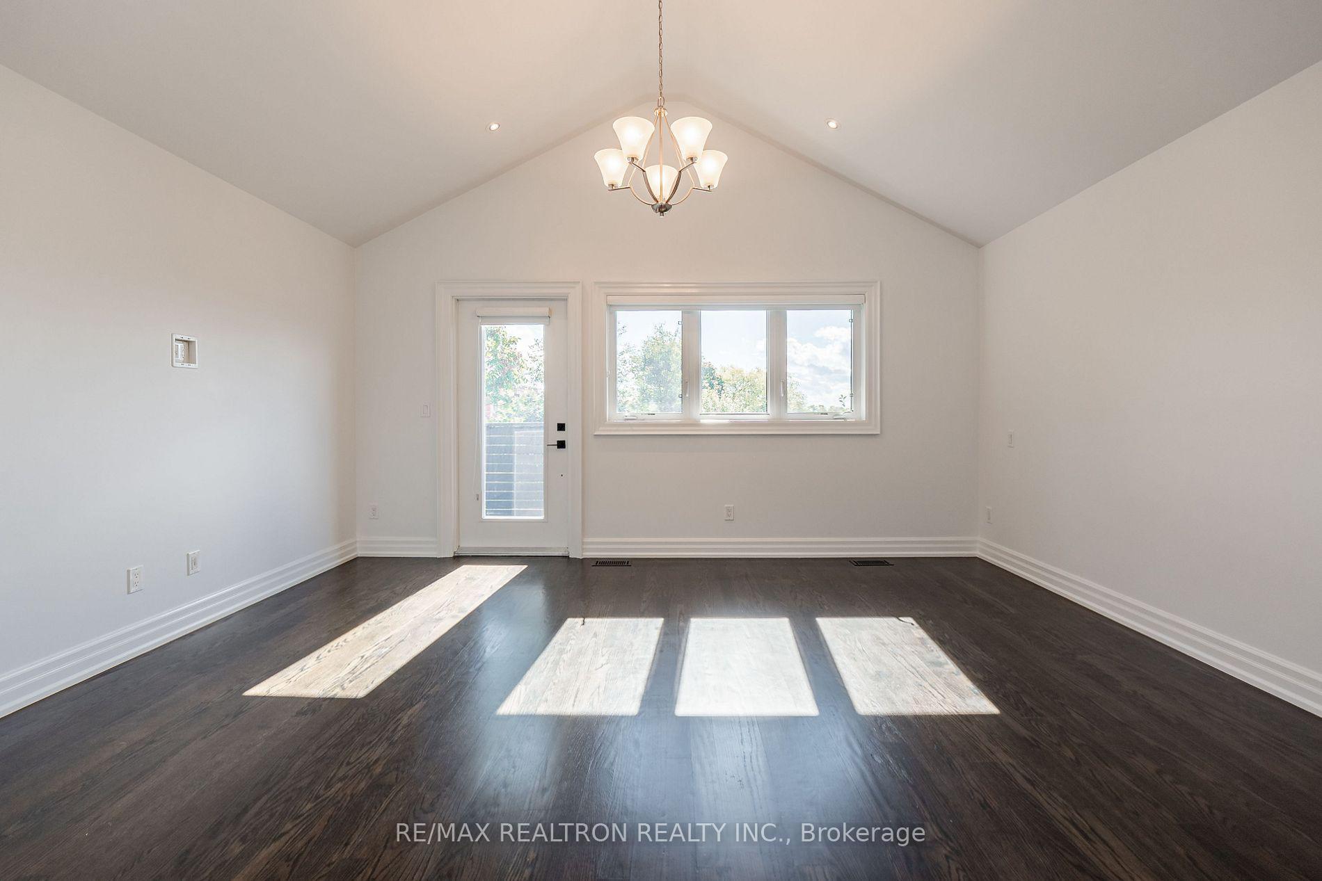 Photo 13 of 7 Louise Avenue, Toronto, Humewood-Cedarvale — HOMEH