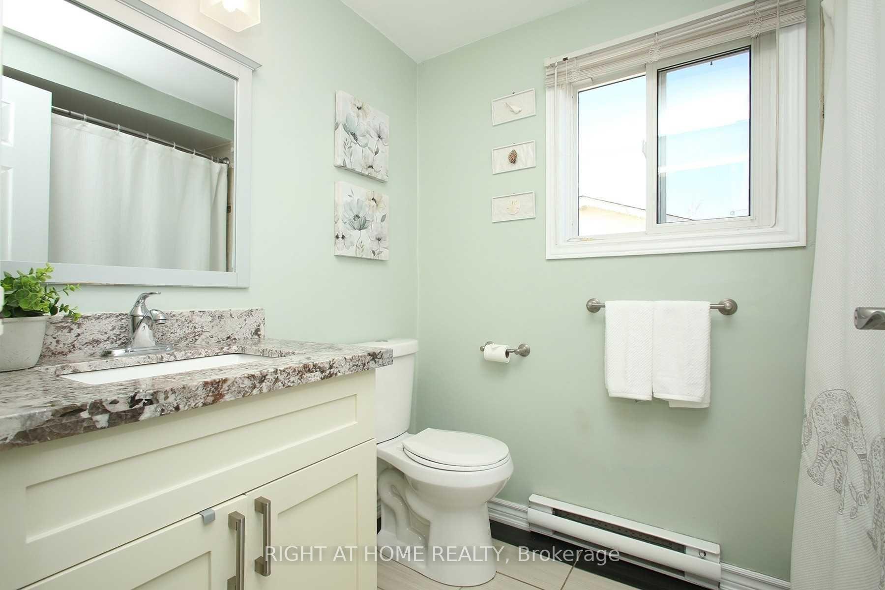Photo 11 of 653 Dorchester Drive, Oshawa, Vanier — HOMEH