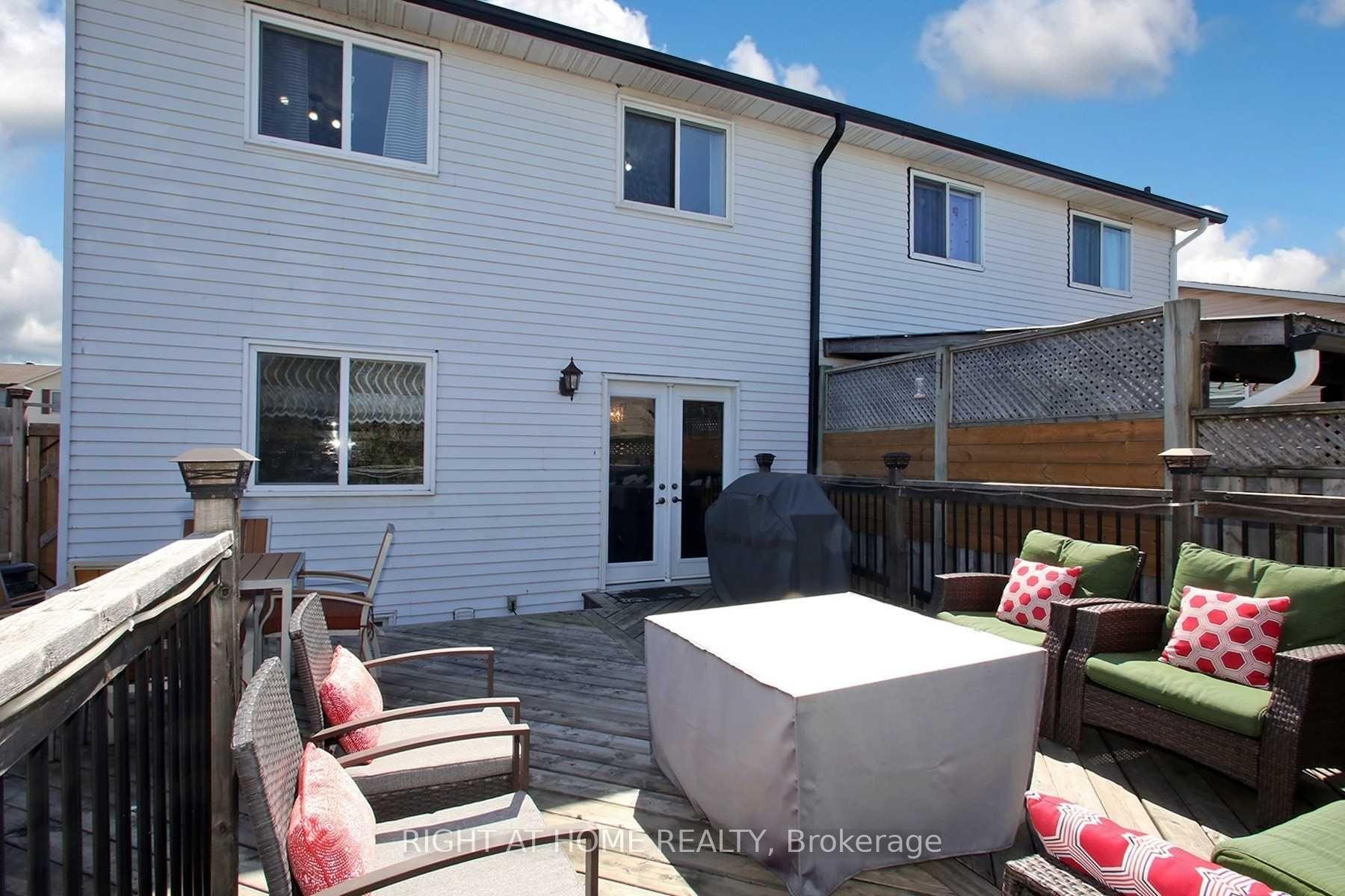 Photo 19 of 653 Dorchester Drive, Oshawa, Vanier — HOMEH