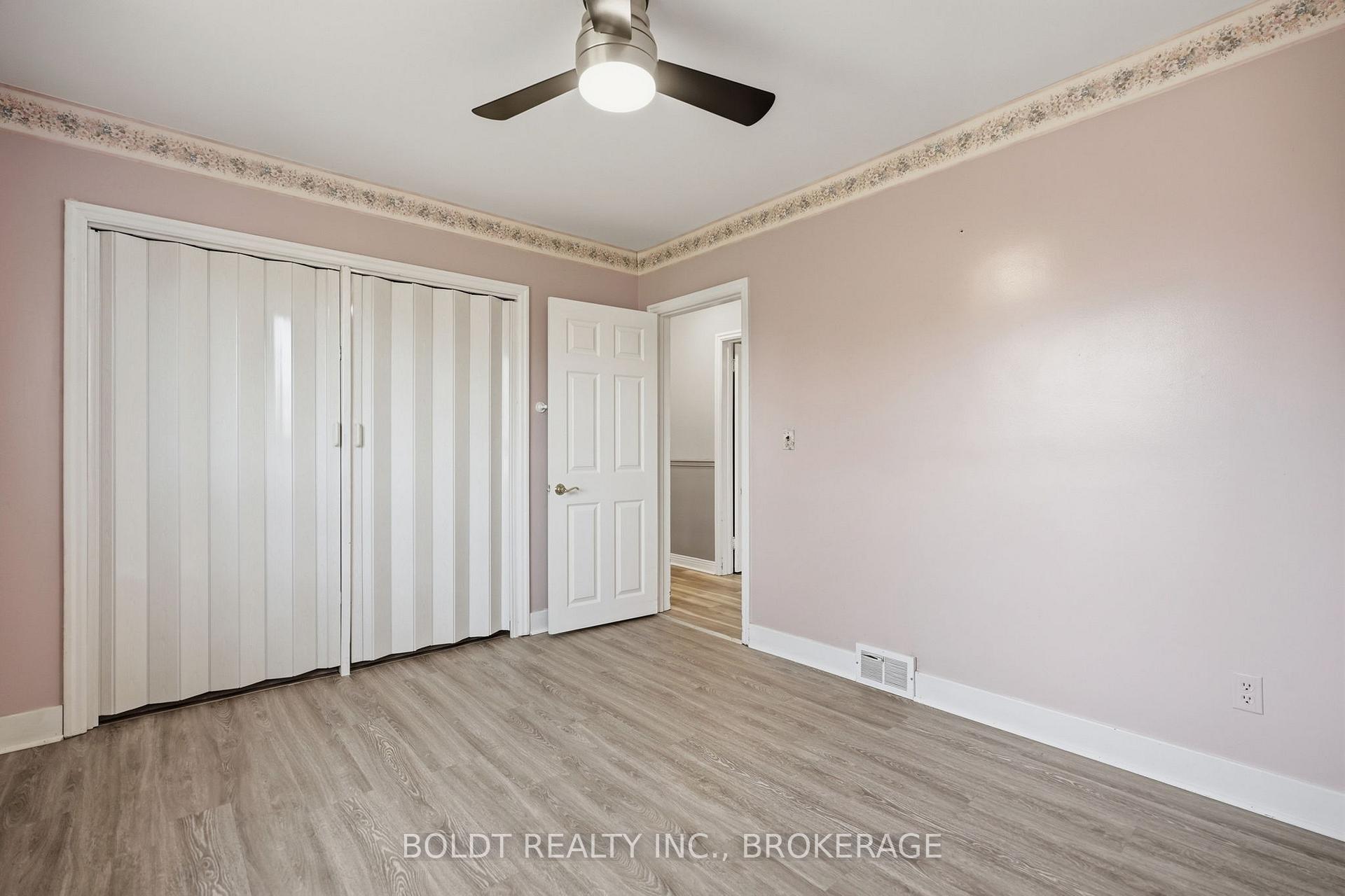 Photo 26 of 16 Grammar Avenue, St. Catharines, Vine/Linwell — HOMEH