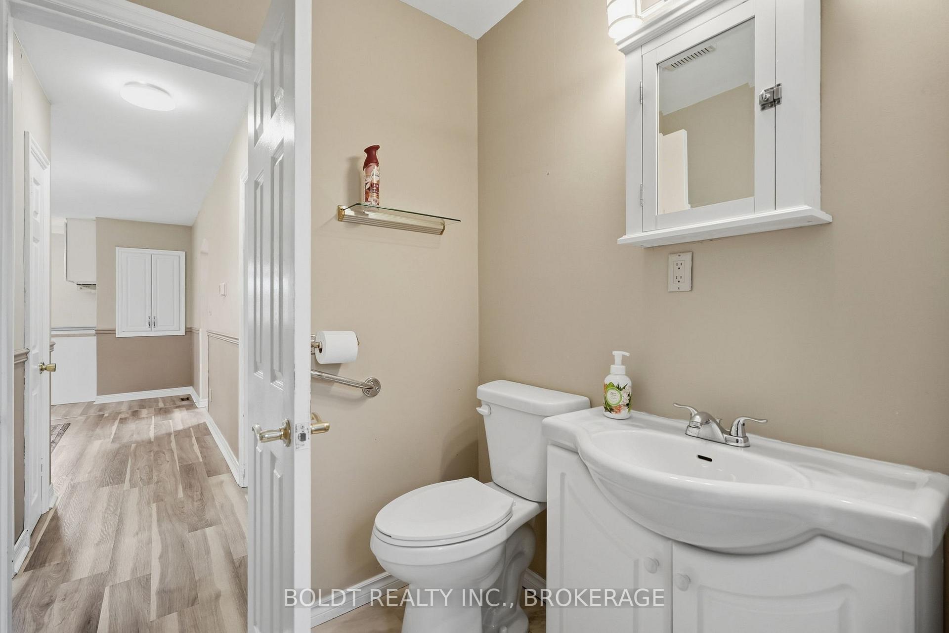 Photo 29 of 16 Grammar Avenue, St. Catharines, Vine/Linwell — HOMEH