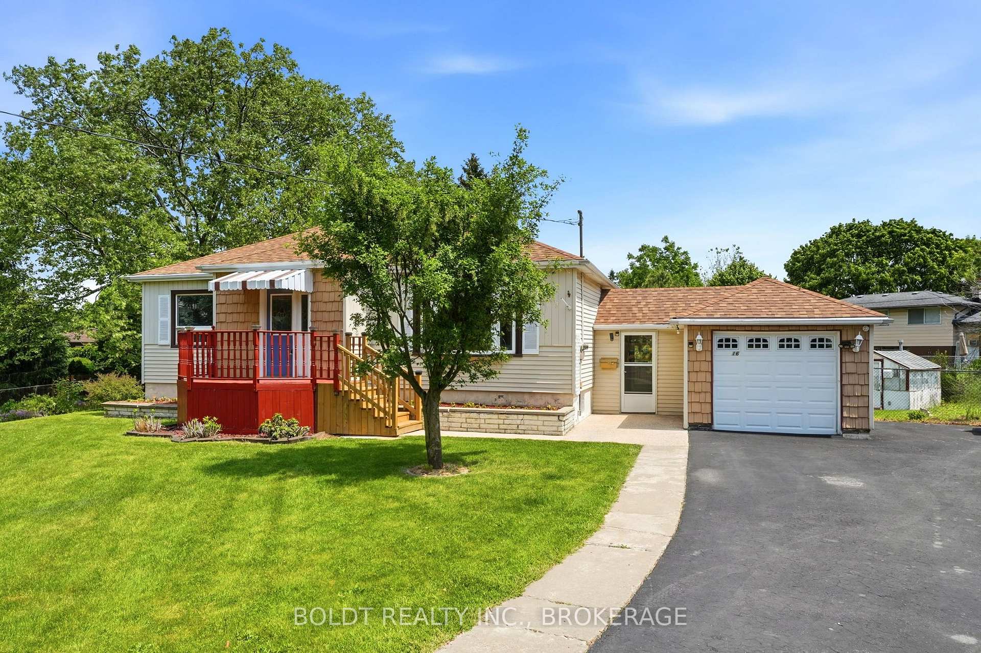 Photo 45 of 16 Grammar Avenue, St. Catharines, Vine/Linwell — HOMEH