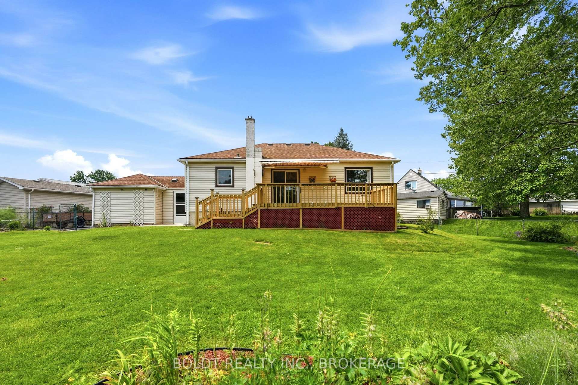 Photo 47 of 16 Grammar Avenue, St. Catharines, Vine/Linwell — HOMEH