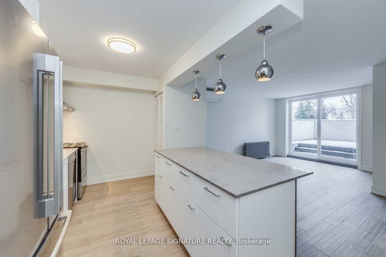 Photo 3 of Unit 2, 1089 Broadview Avenue, Toronto, Broadview North — HOMEH