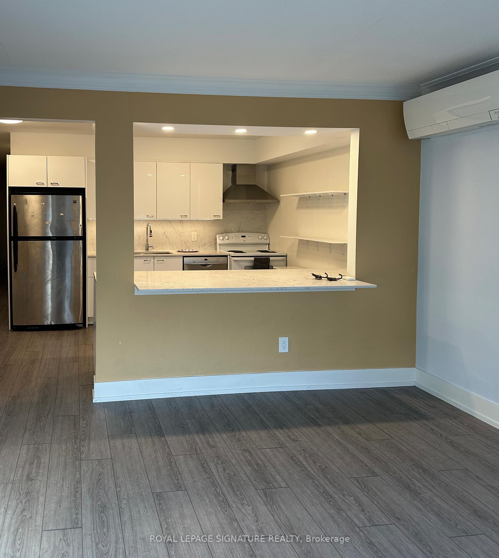 Photo 2 of Unit 3, 1089 Broadview Avenue, Toronto, Broadview North — HOMEH