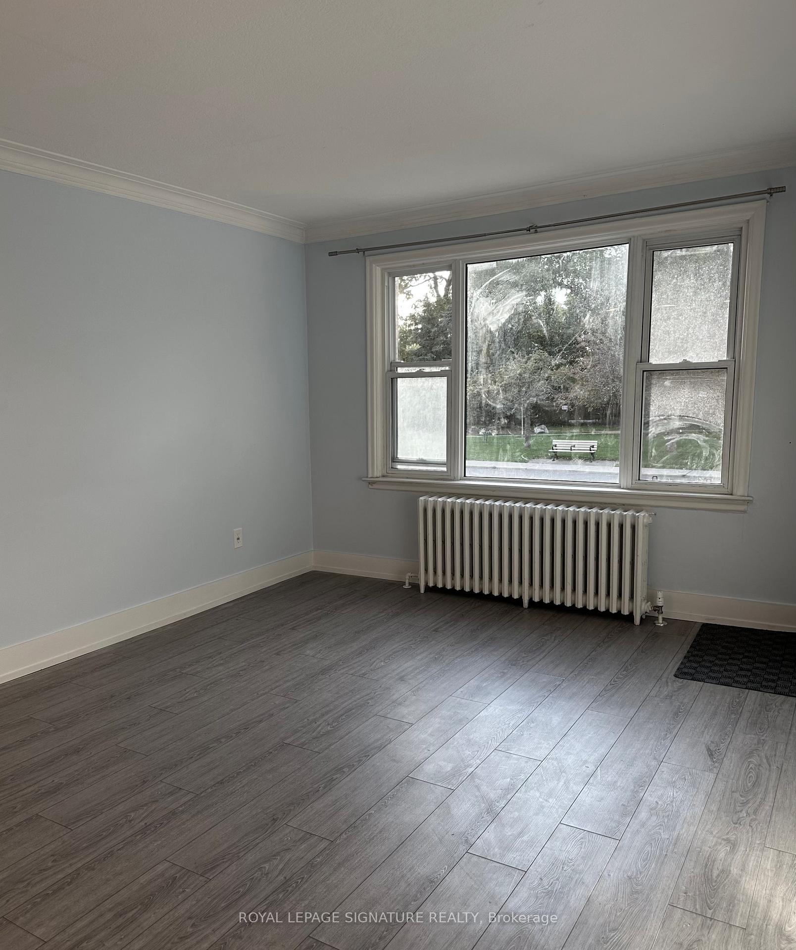 Photo 3 of Unit 3, 1089 Broadview Avenue, Toronto, Broadview North — HOMEH
