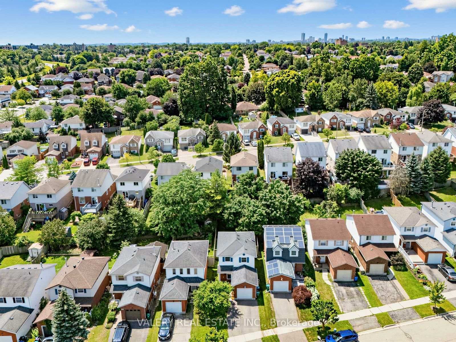 Photo 40 of 466 Misty Crescent, Kitchener, Grand River North — HOMEH