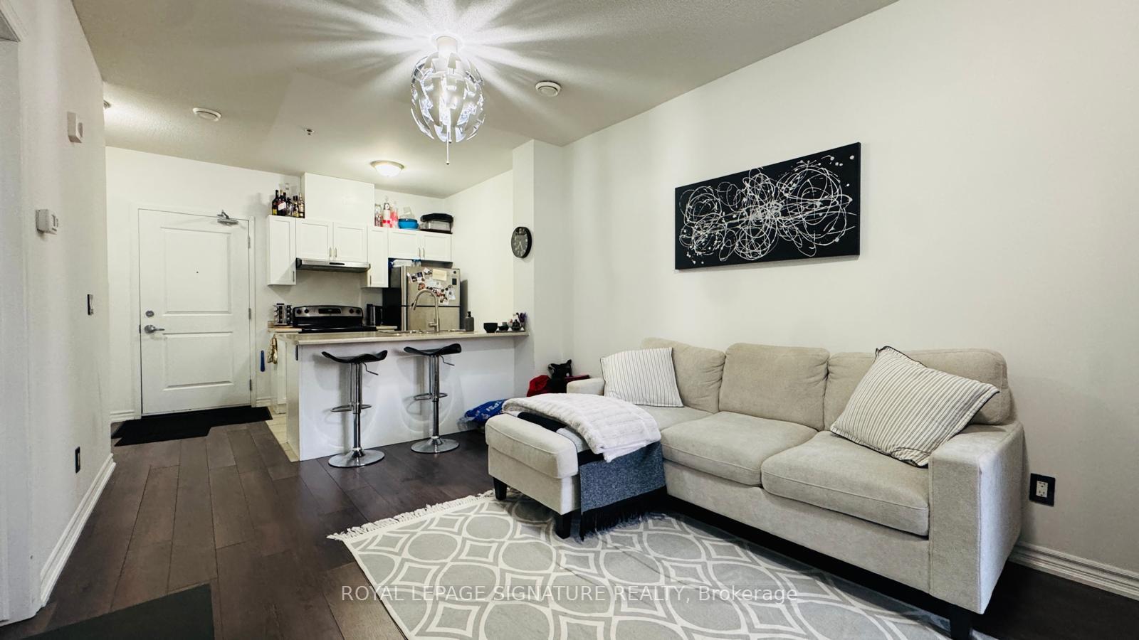 Front of Unit 107, 1370 Costigan Road