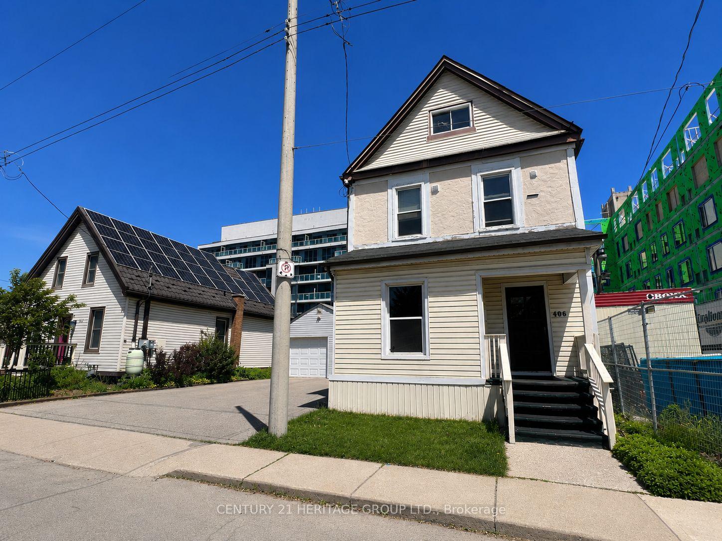 Photo of 406 Jackson Street W