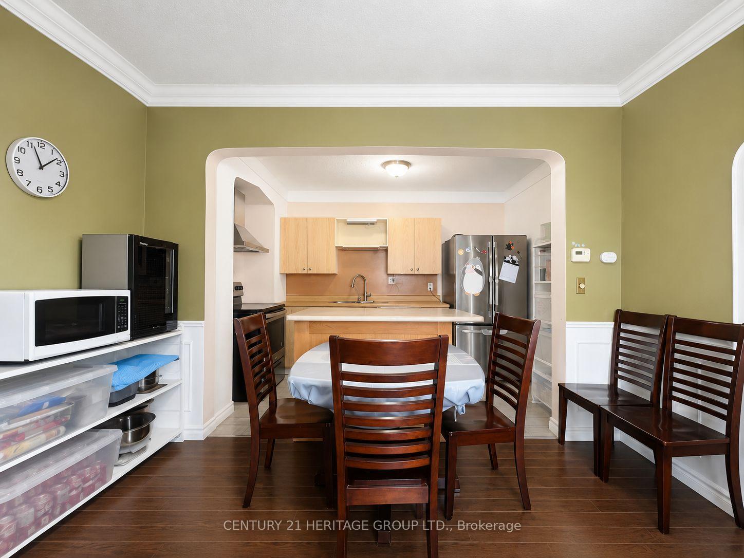 Photo 3 of 406 Jackson Street W, Hamilton, Kirkendall — HOMEH