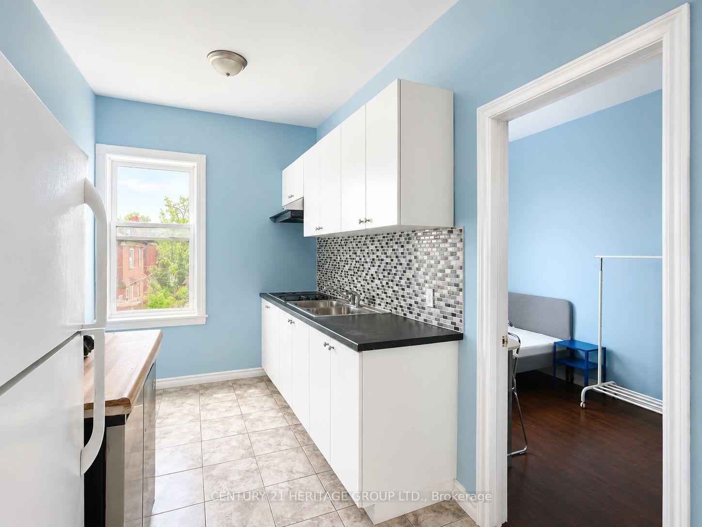 Photo 4 of 406 Jackson Street W, Hamilton, Kirkendall — HOMEH