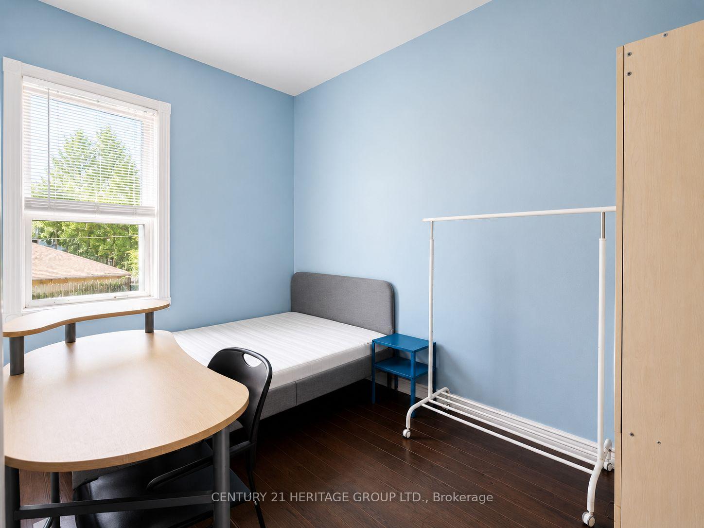 Photo 6 of 406 Jackson Street W, Hamilton, Kirkendall — HOMEH