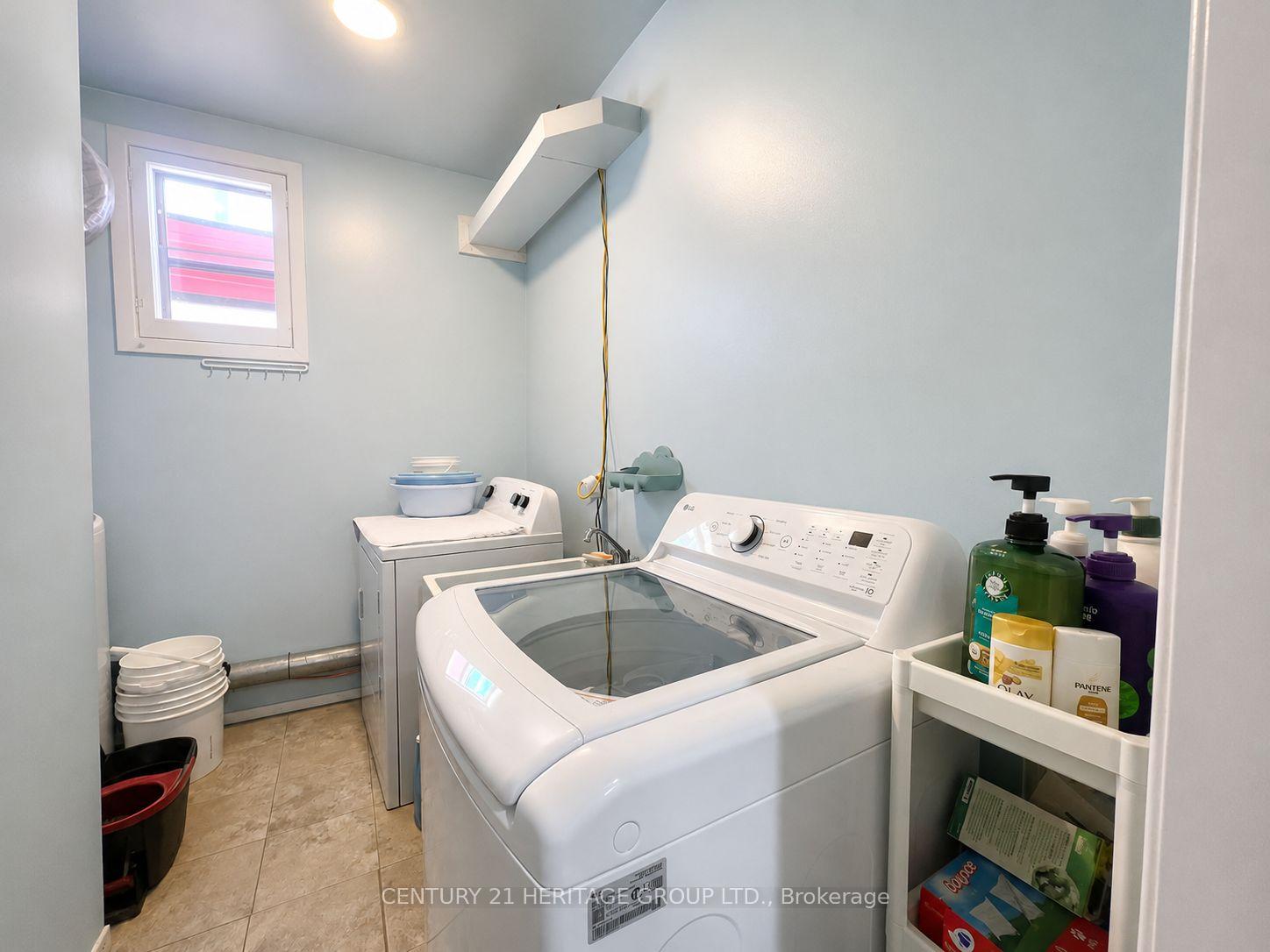 Photo 16 of 406 Jackson Street W, Hamilton, Kirkendall — HOMEH