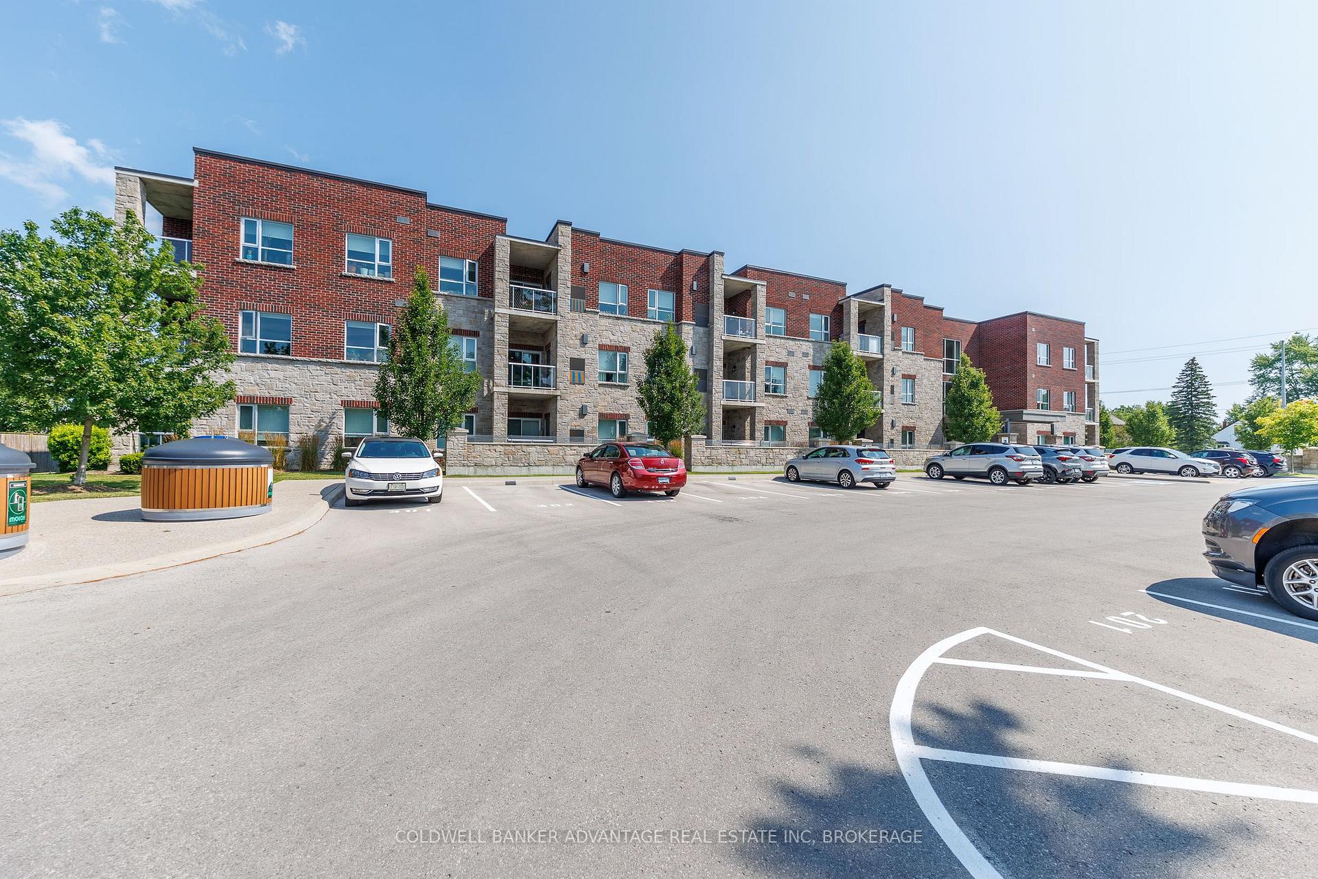 Photo of Unit 306, 529 South Pelham Road