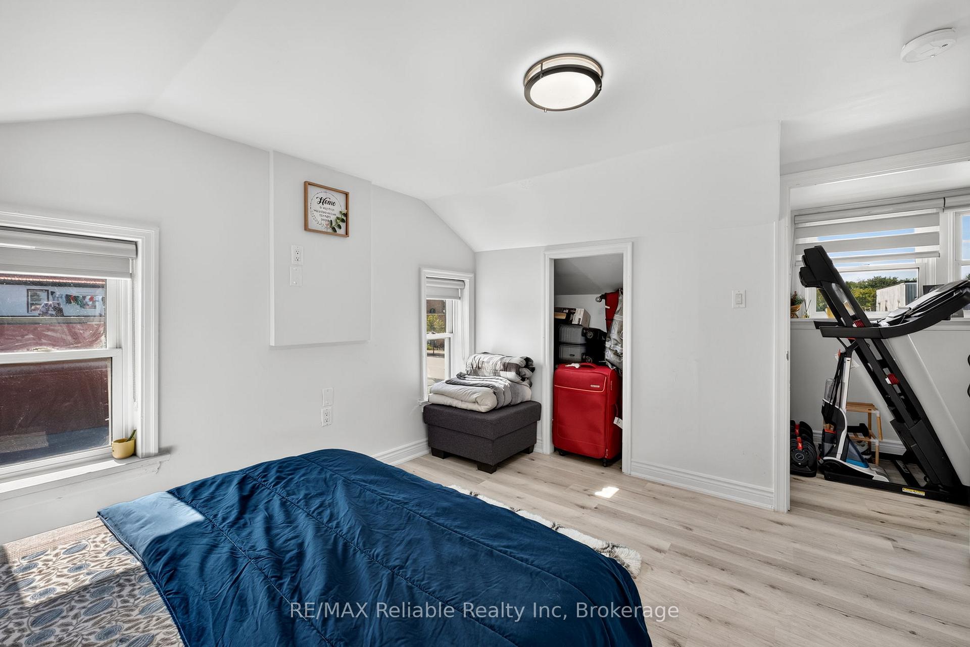 Photo 25 of 39 Main Street E, Bluewater, Zurich — HOMEH
