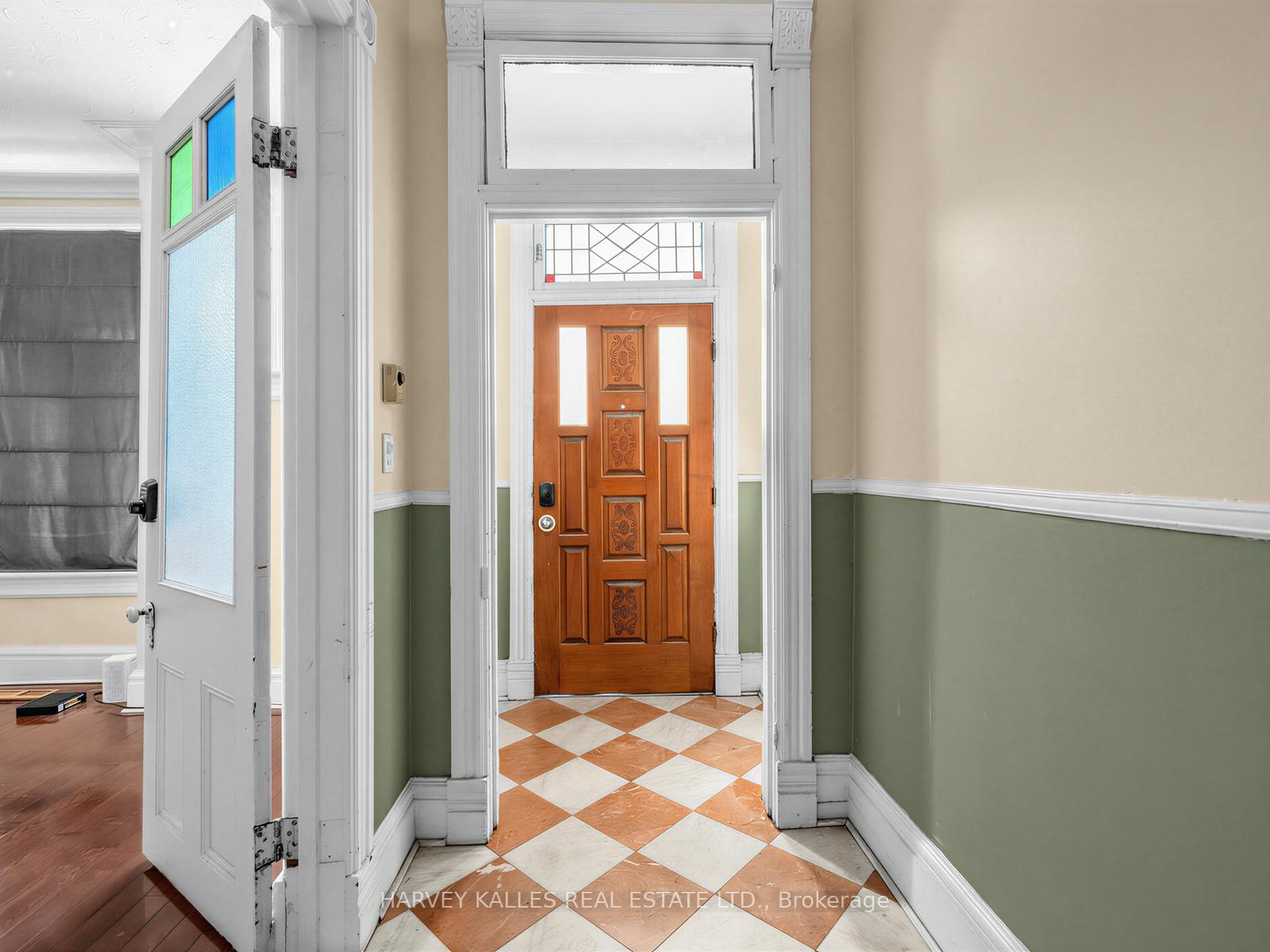 Photo 3 of 258 Harbord Street, Toronto, Palmerston-Little Italy — HOMEH