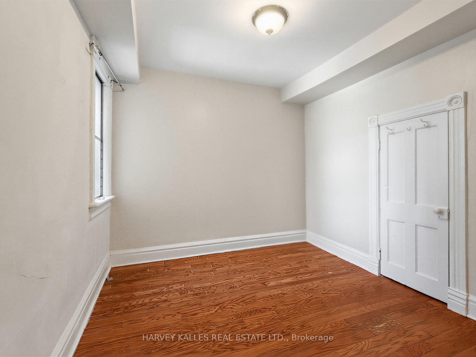 Photo 12 of 258 Harbord Street, Toronto, Palmerston-Little Italy — HOMEH