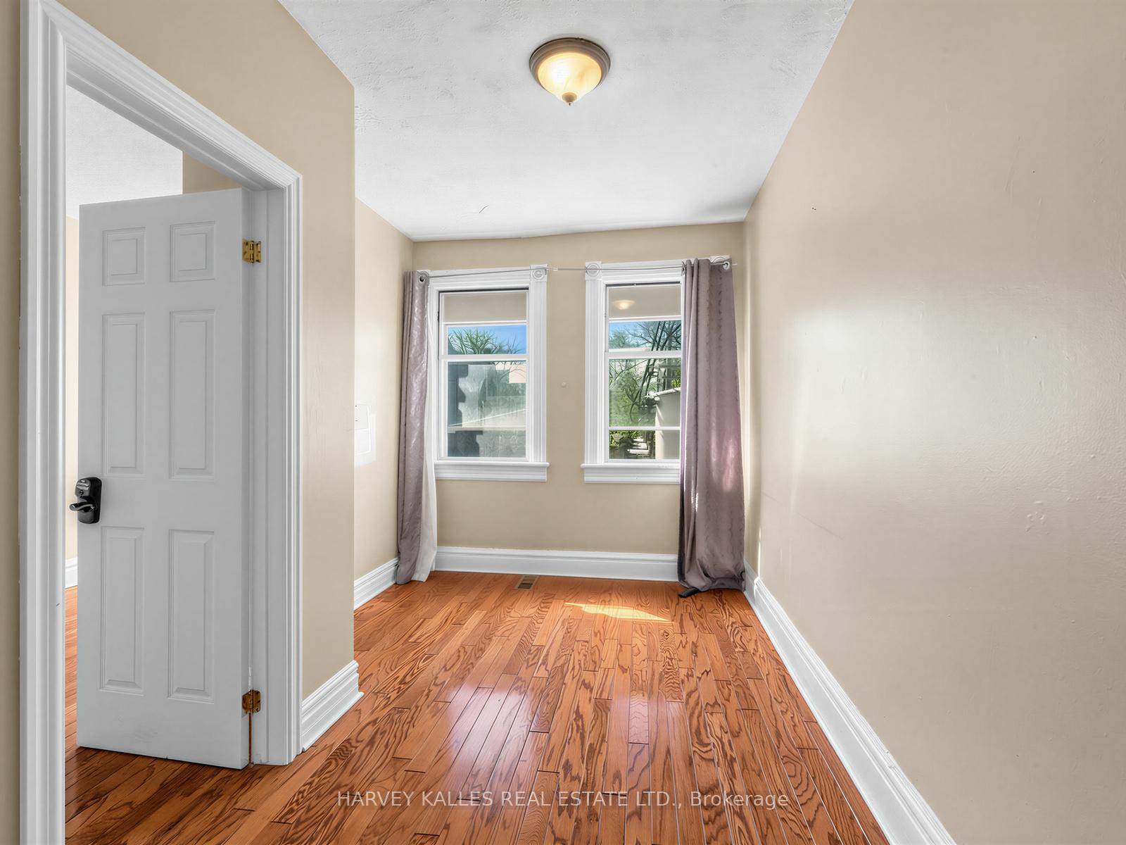 Photo 13 of 258 Harbord Street, Toronto, Palmerston-Little Italy — HOMEH