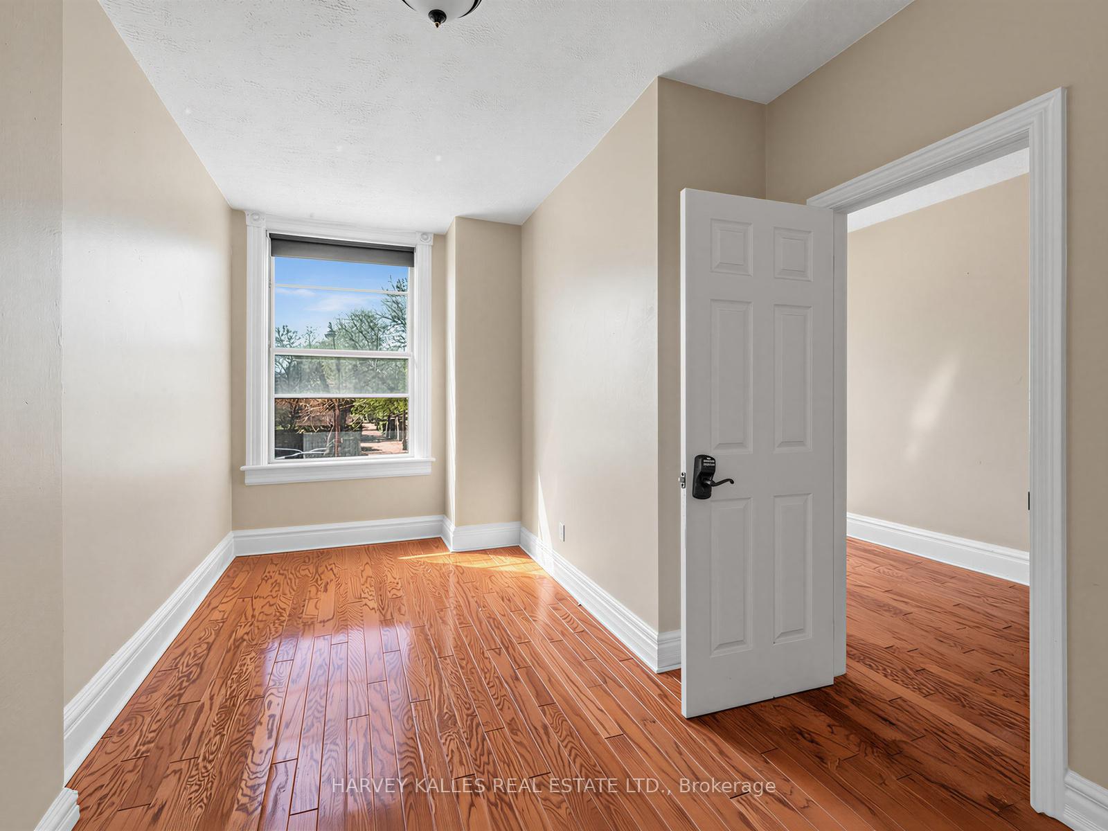 Photo 14 of 258 Harbord Street, Toronto, Palmerston-Little Italy — HOMEH