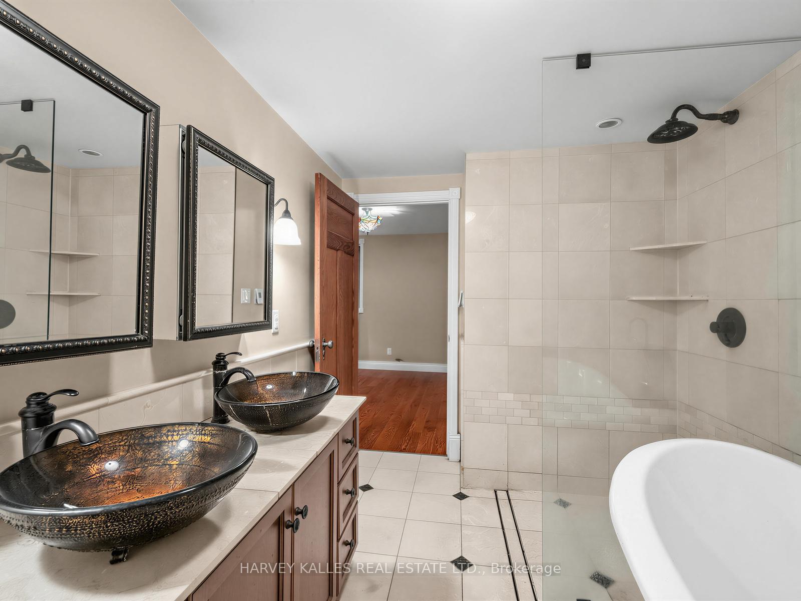 Photo 26 of 258 Harbord Street, Toronto, Palmerston-Little Italy — HOMEH